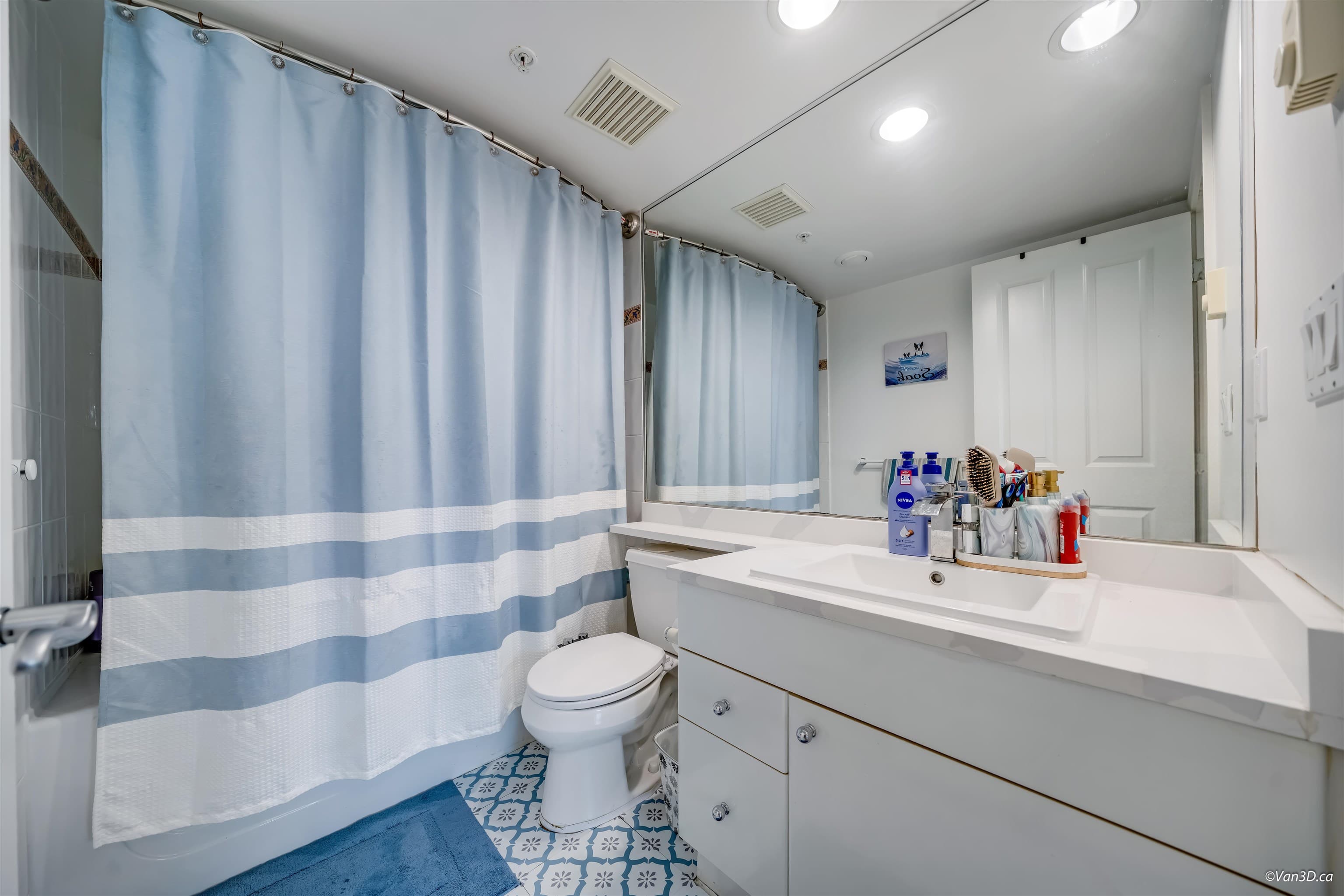 1801 - 6611 Southoaks Crescent Crescent, Burnaby, V5E 4L5 — photo 5