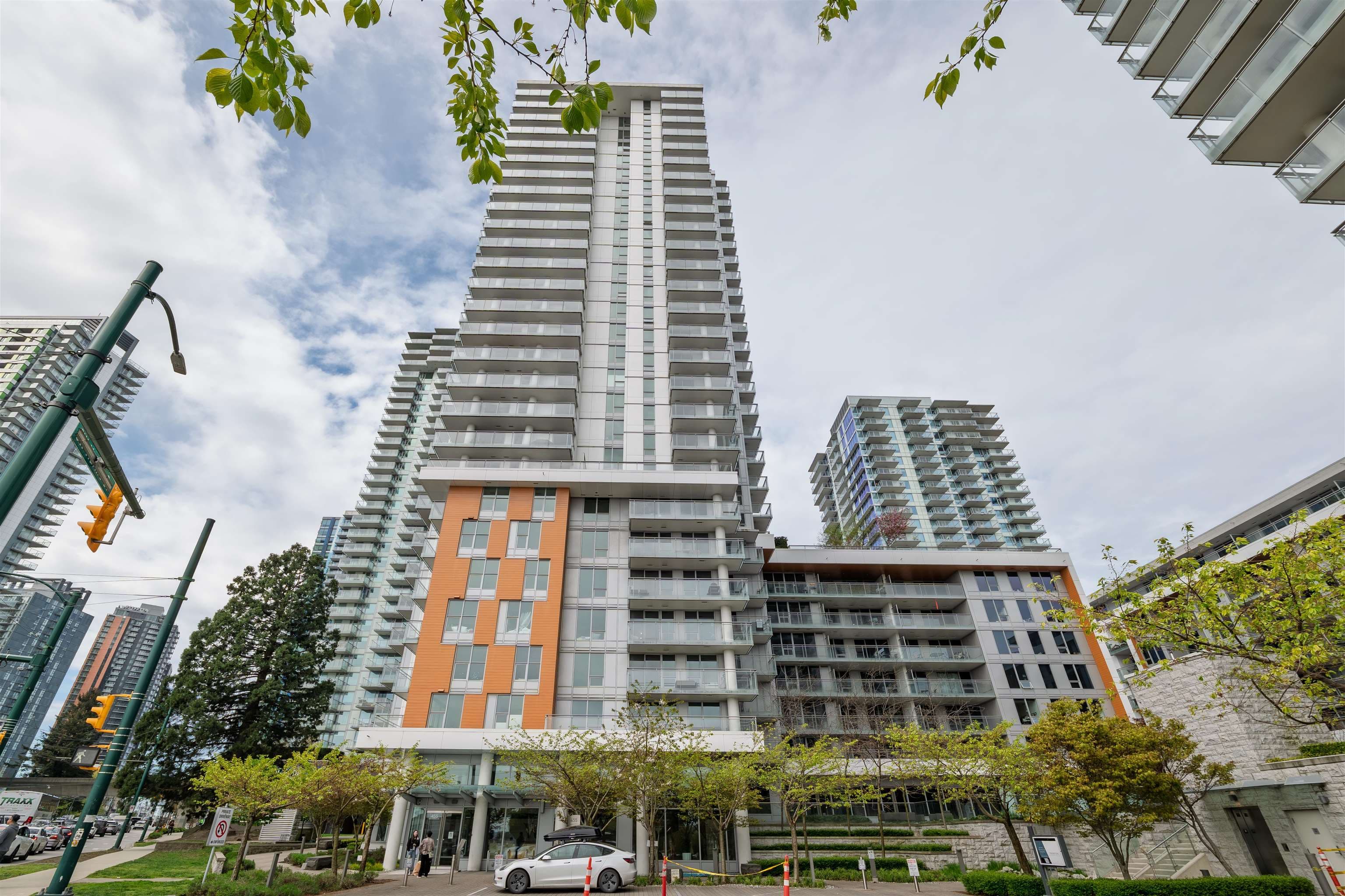 2001 - 455 SW Marine Drive, Vancouver, V5X 0H3 — photo 1
