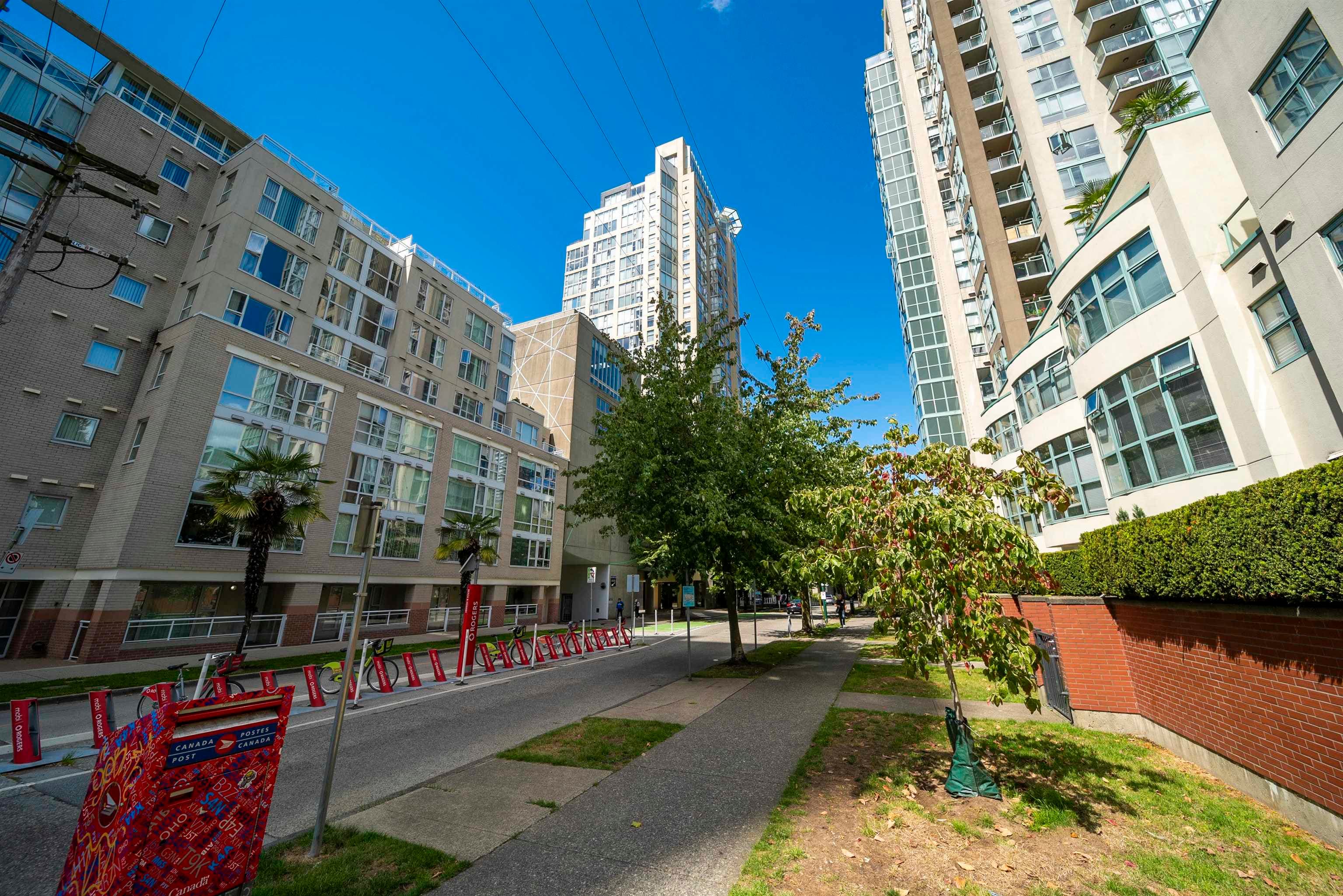 705 - 1000 Beach Avenue, Vancouver, V6E 4M2 — photo 3