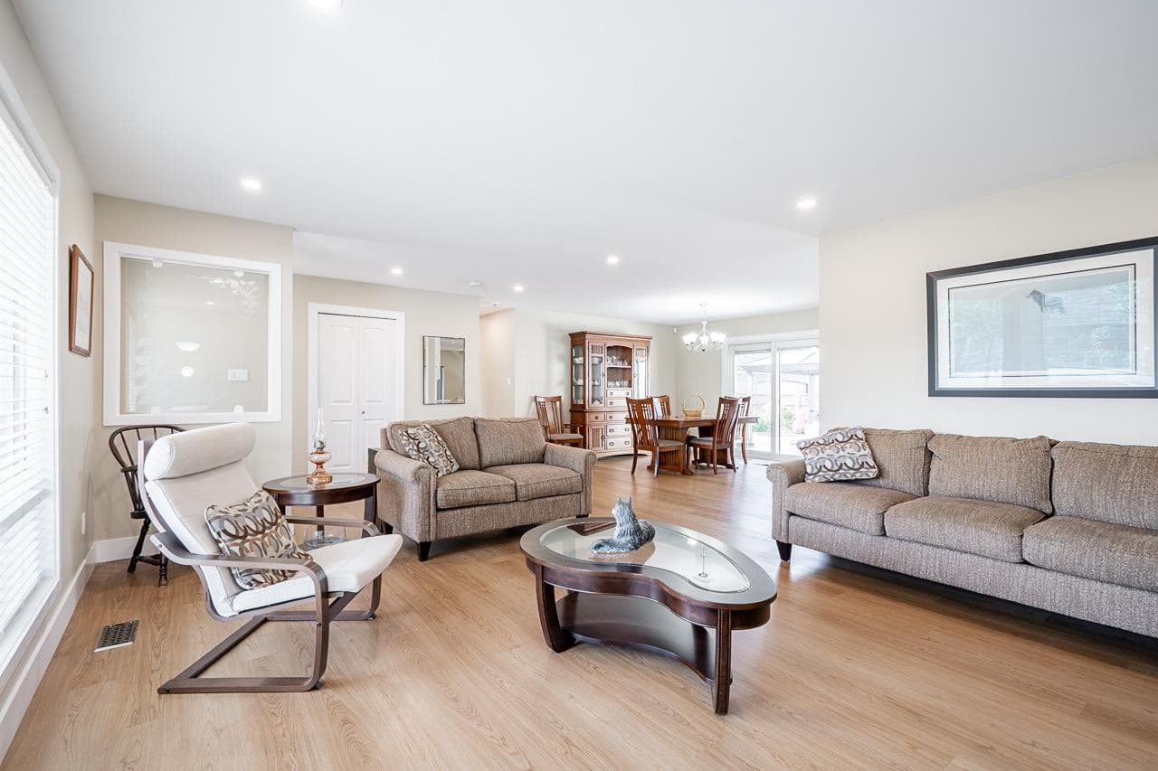 21711 52 Avenue, Langley, V2Y 1L7 — photo 3