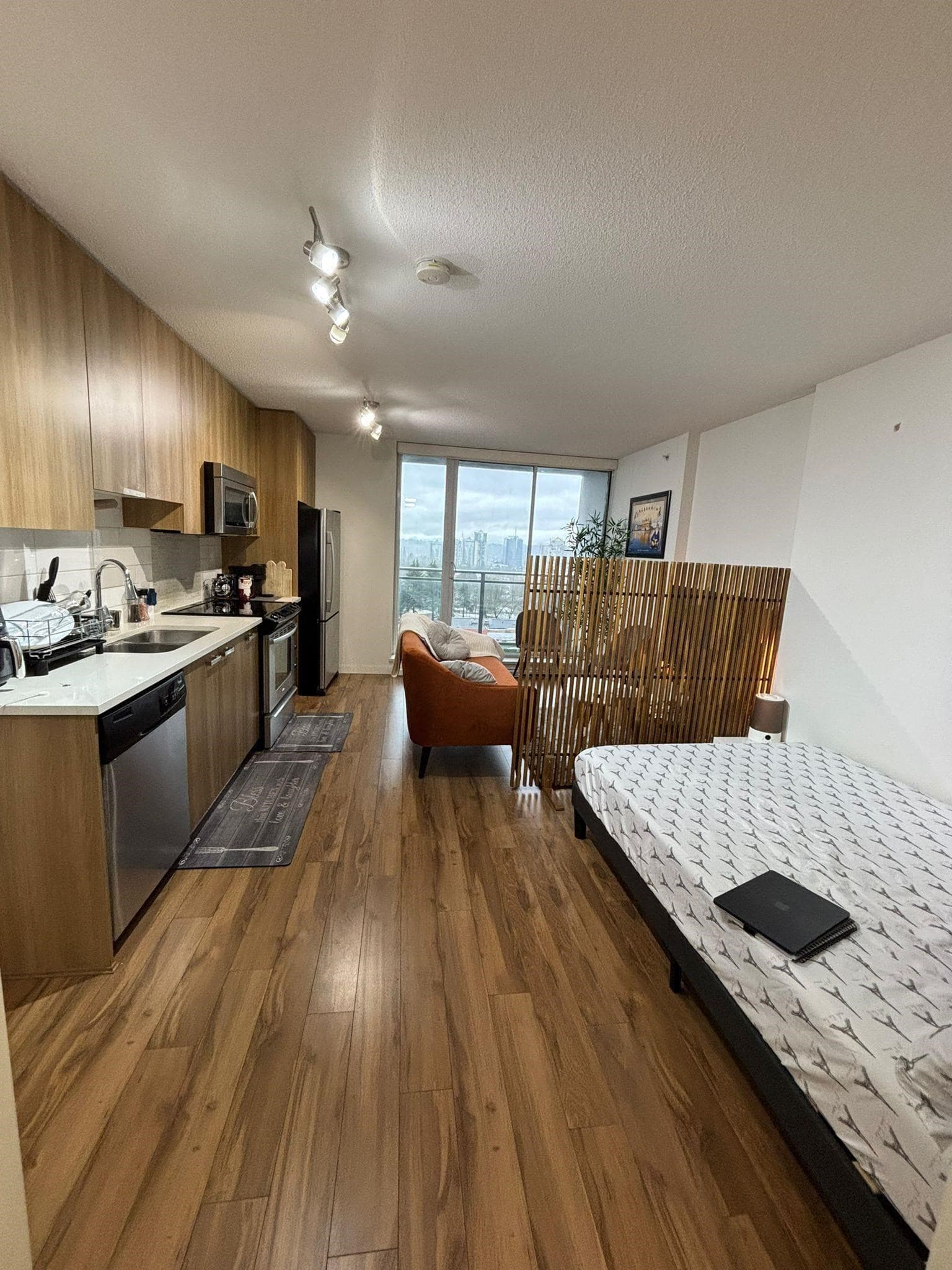 1103 - 13325 102a Avenue, Surrey, V3T 0J5 — photo 4