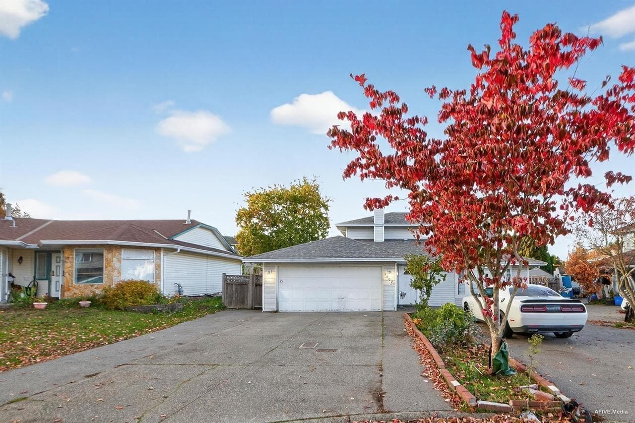 12079 84a Avenue, Surrey, V3W 0S7 — photo 4