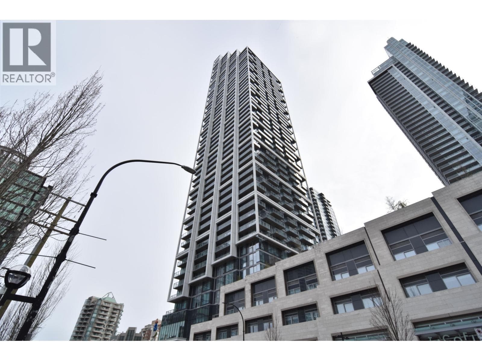 2207 - 6000 Mckay Avenue, Burnaby, V5H 0K2 — photo 2