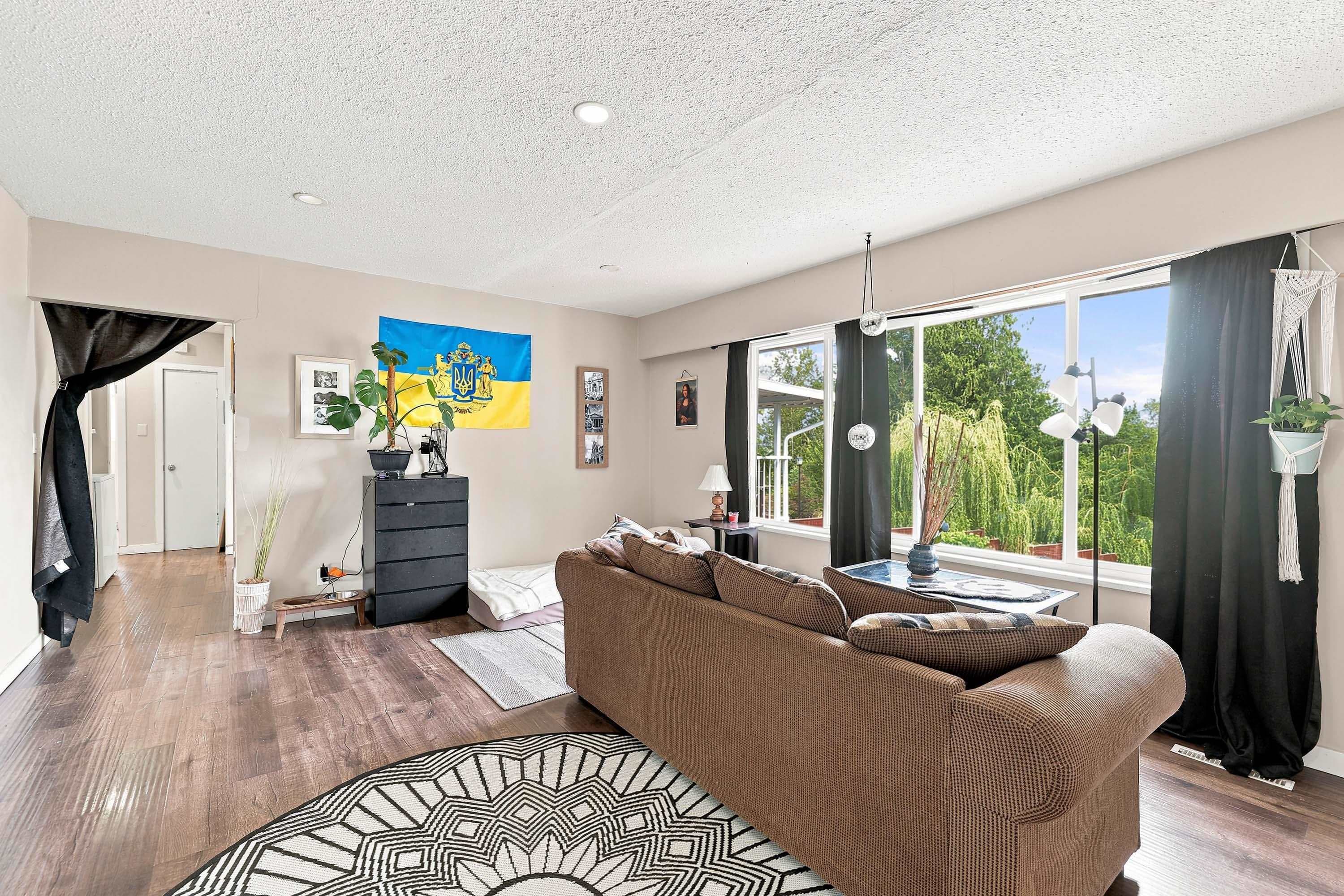 5825 Jinkerson Road, Chilliwack, V2R 0C8 — photo 4