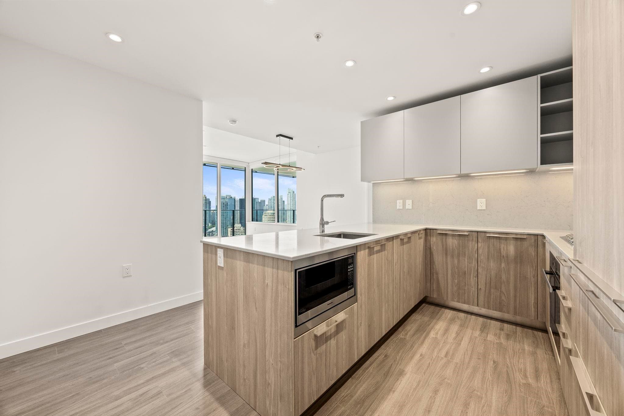 2902 - 6699 Dunblane Avenue, Burnaby, V5H 0J8 — photo 3