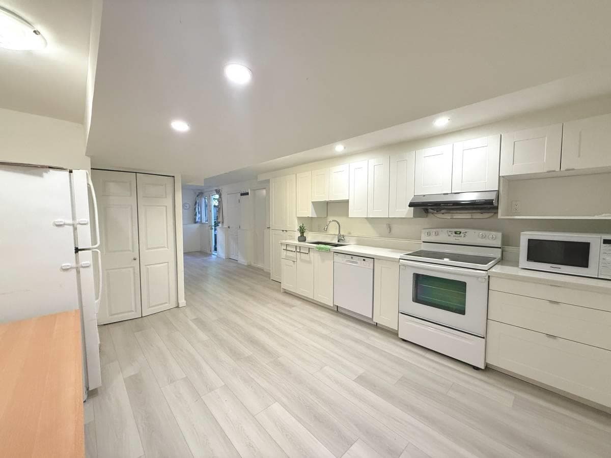 Garden Level - 1365 Fulton Avenue, West Vancouver, V5H 0K2 — photo 3