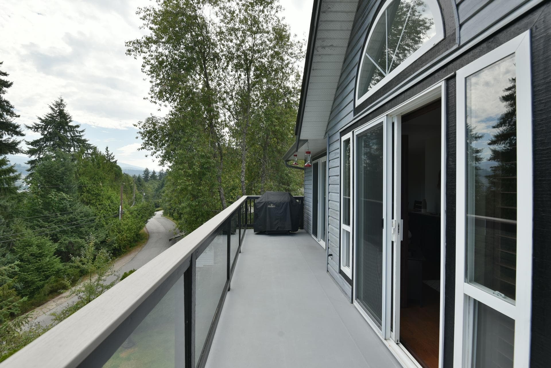 5866D Turnstone Crescent, Sechelt, V7Z 0L9 — photo 3