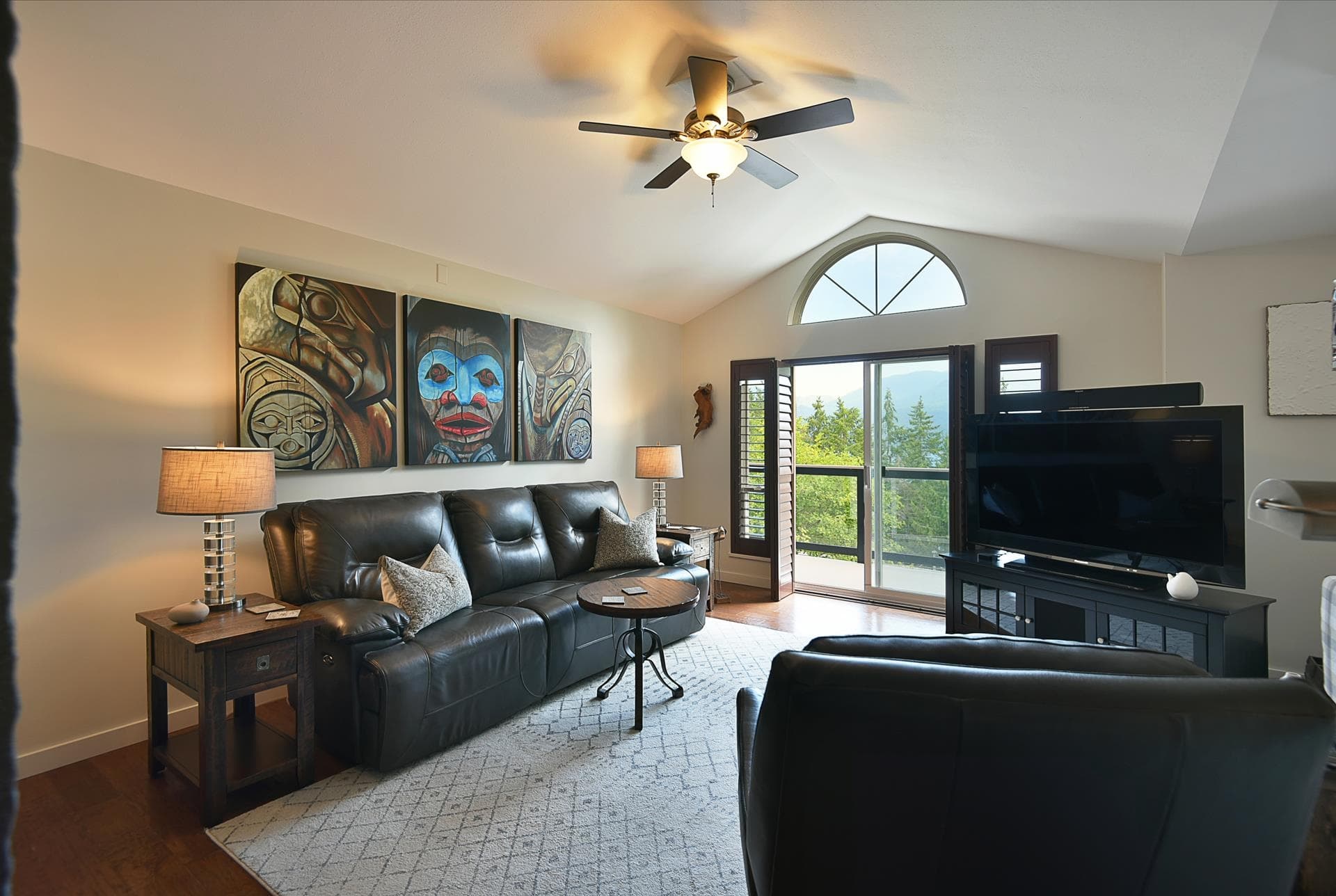 5866D Turnstone Crescent, Sechelt, V7Z 0L9 — photo 1