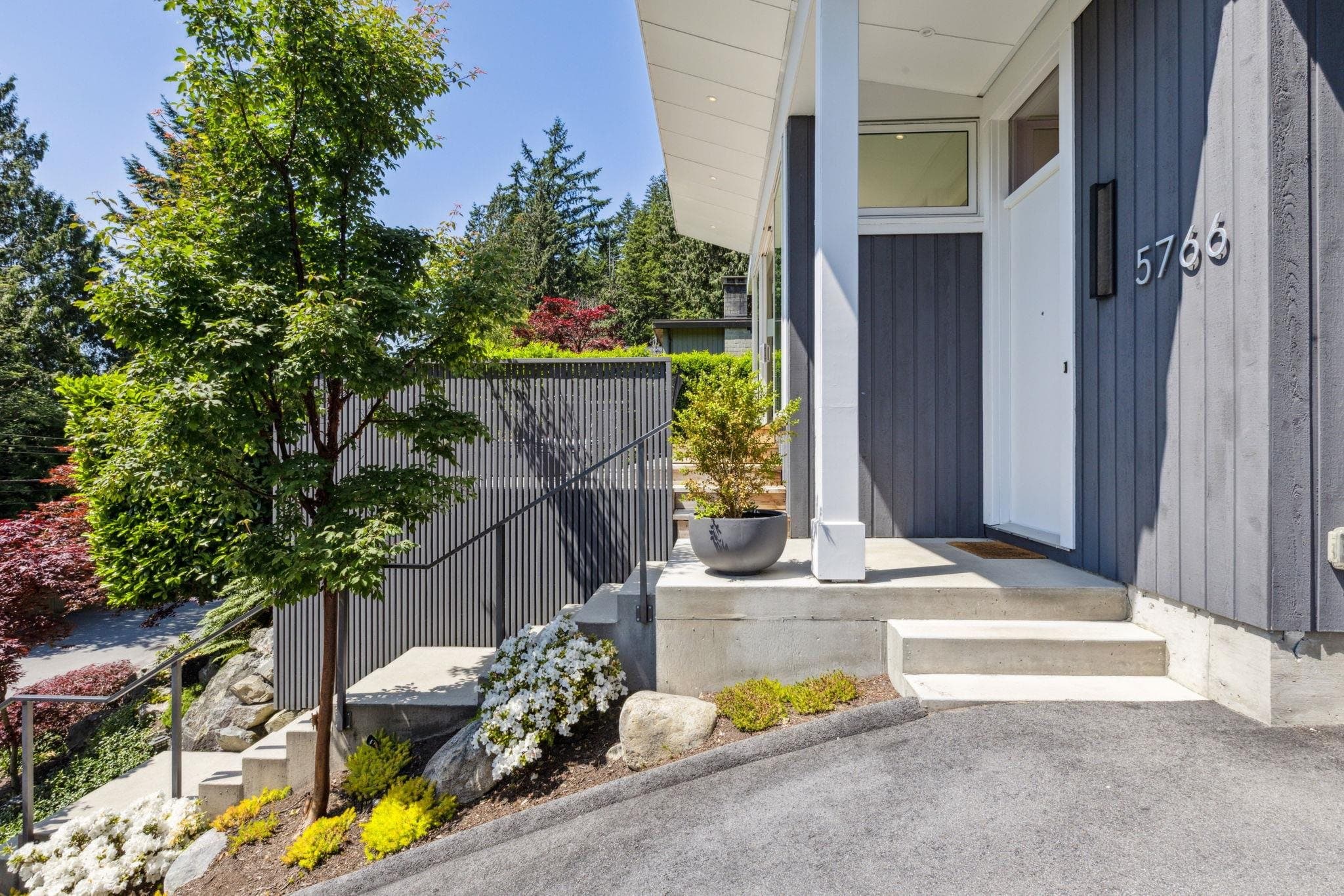 5766 Cranley Drive, West Vancouver, V7W 1S8 — photo 1