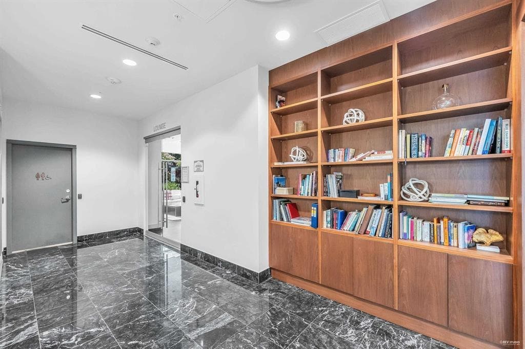 803 - 3355 Binning Road, Vancouver, V6S 0J1 — photo 3