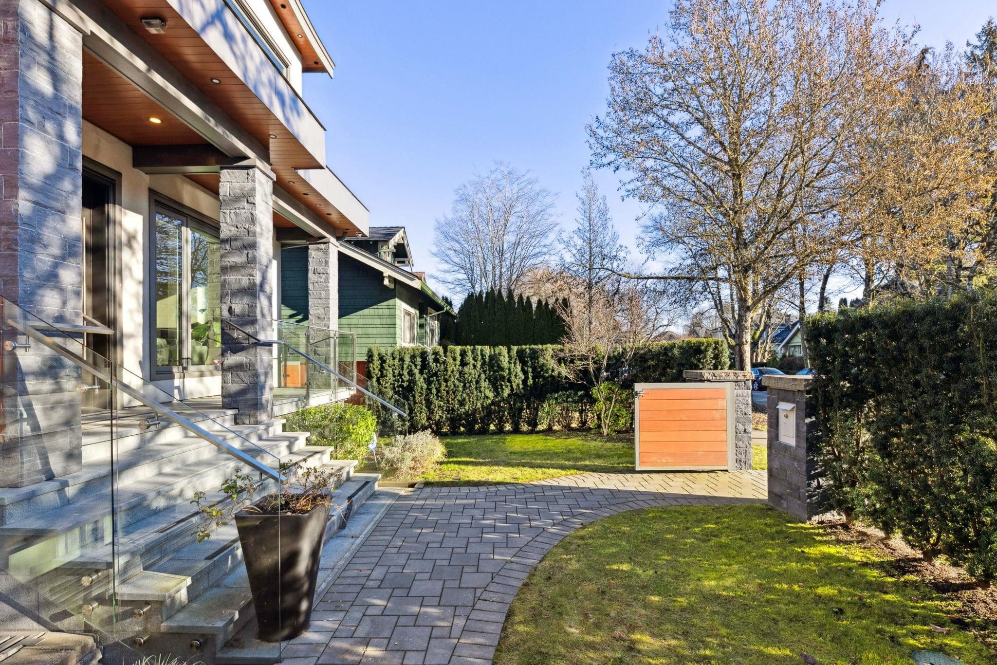 4437 W 13th Avenue, Vancouver, V6R 2V2 — photo 2