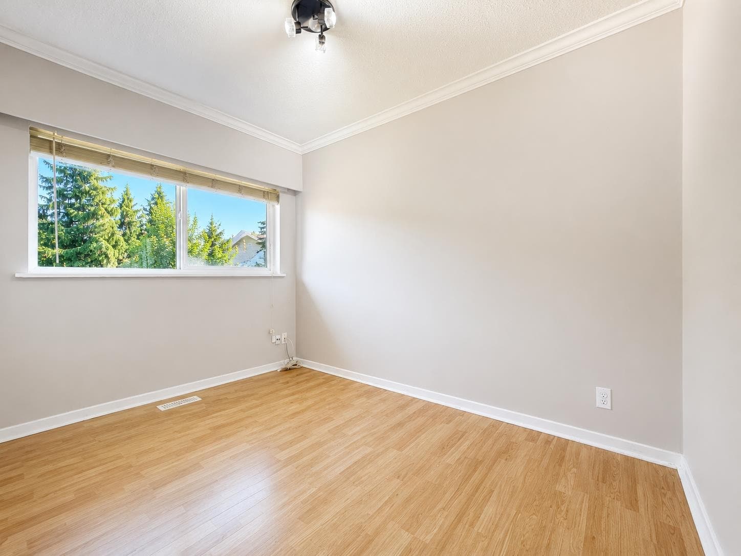 910 Robinson Street, Coquitlam, V3J 4G6 — photo 5