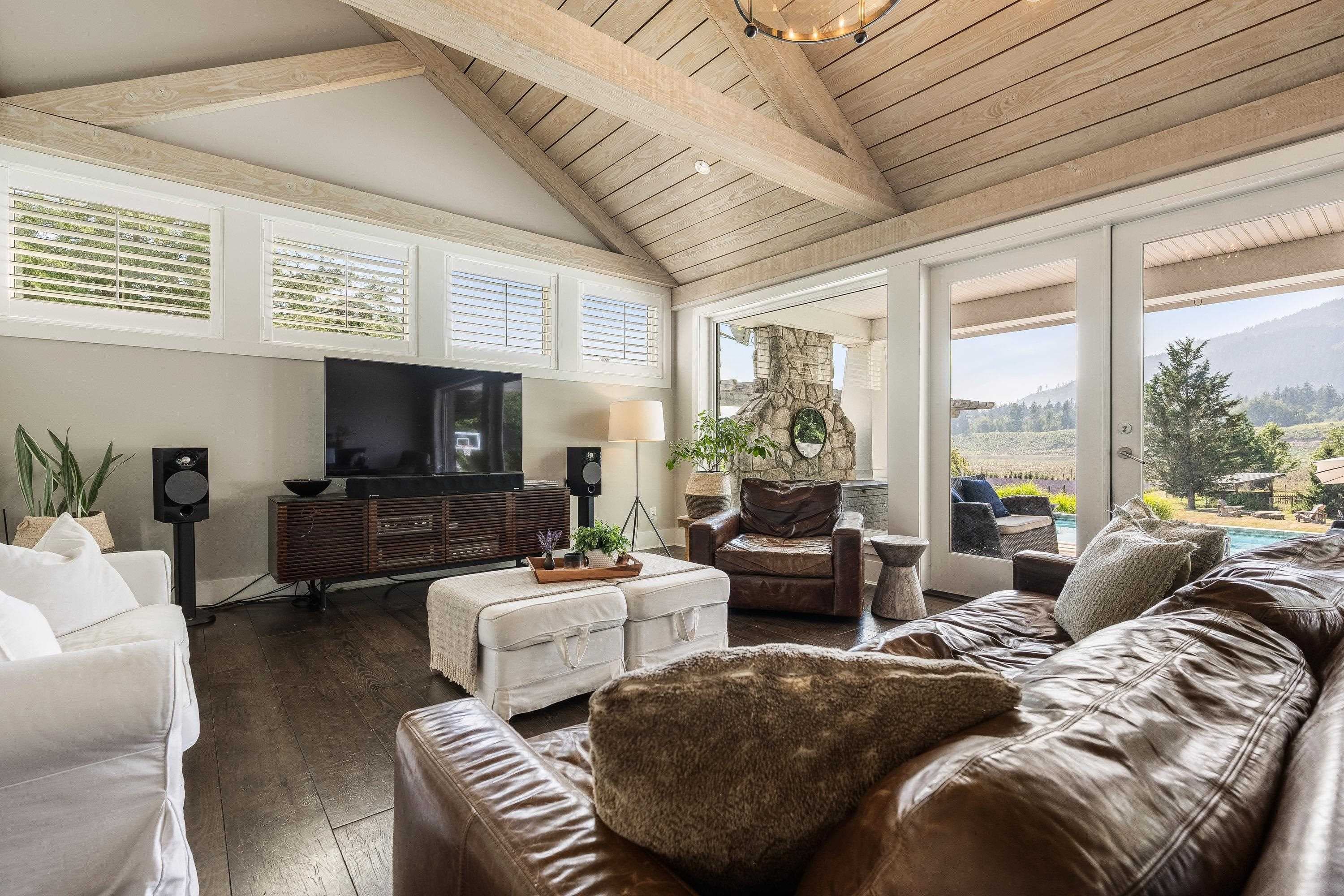 231 Columbia Valley Road, Columbia Valley, V2R 4X6 — photo 5
