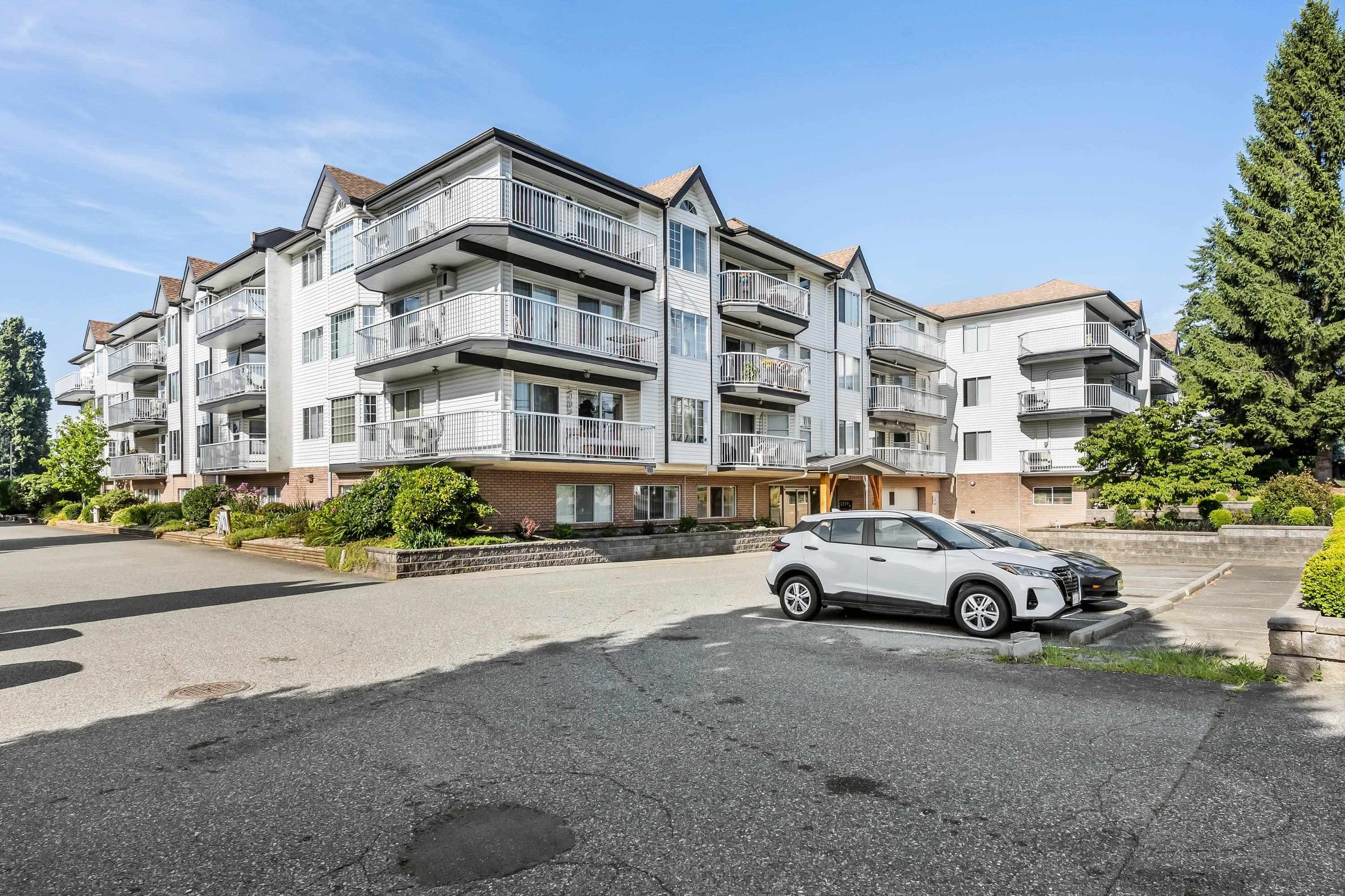 208 - 33535 King Road, Abbotsford, V2S 6Z5 — photo 1