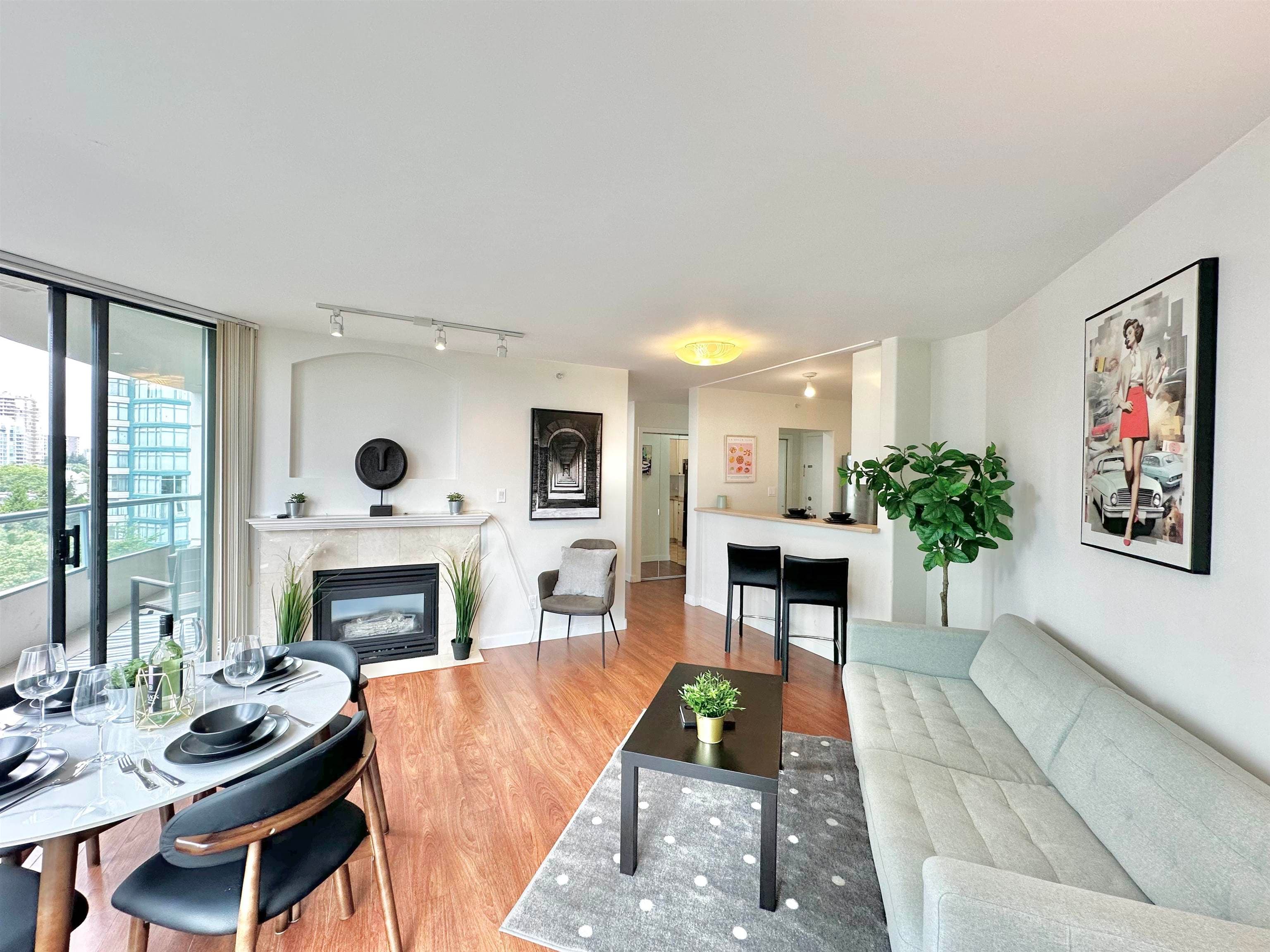 902 - 4567 Hazel Street, Burnaby