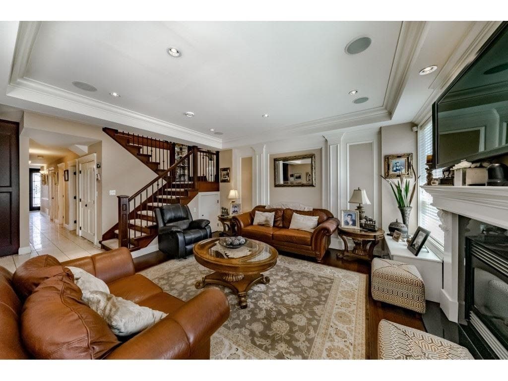 5955 Forglen Drive, Burnaby, V5H 3L4 — photo 5