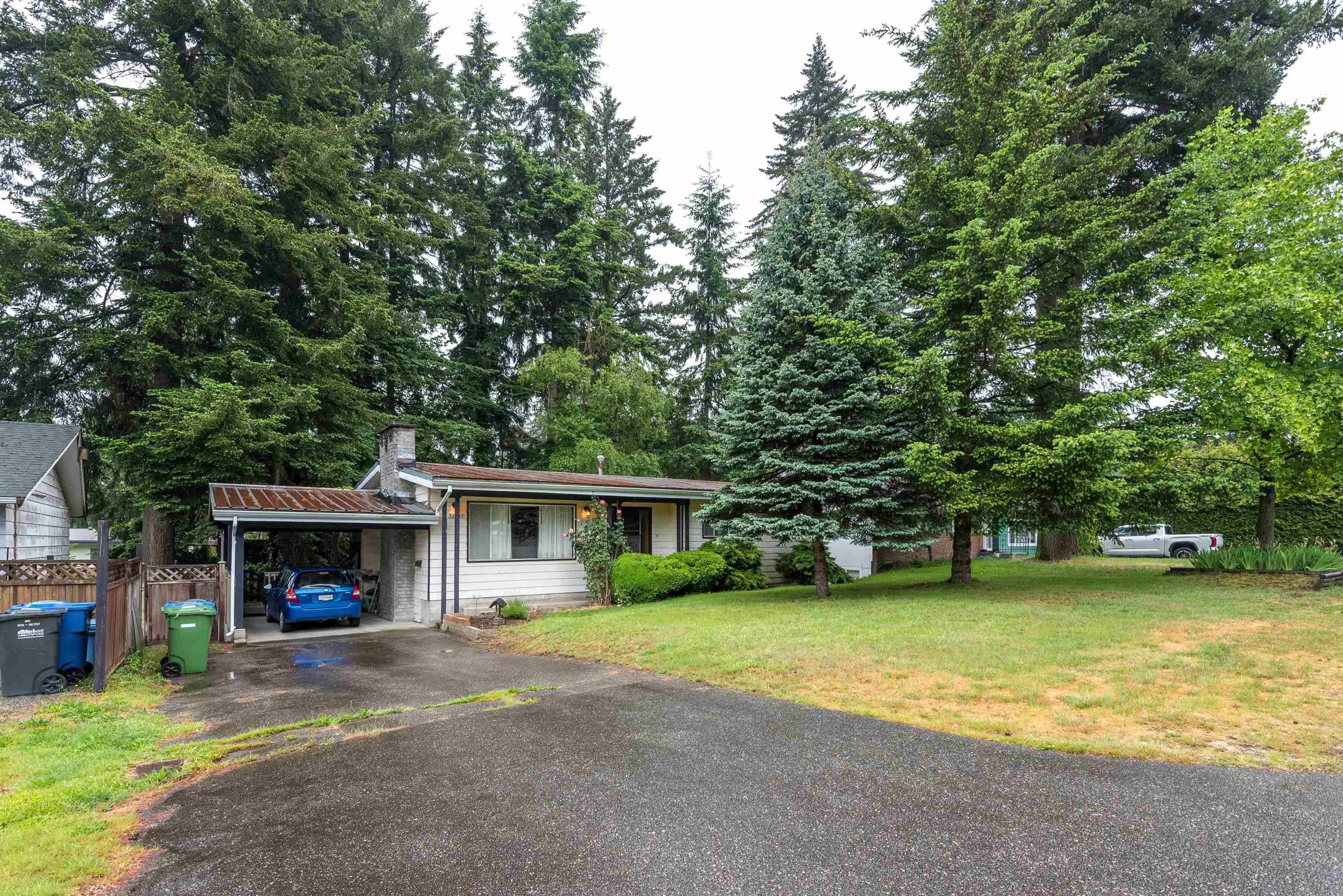 32247 Granite Avenue, Abbotsford, V2T 2L4 — photo 2