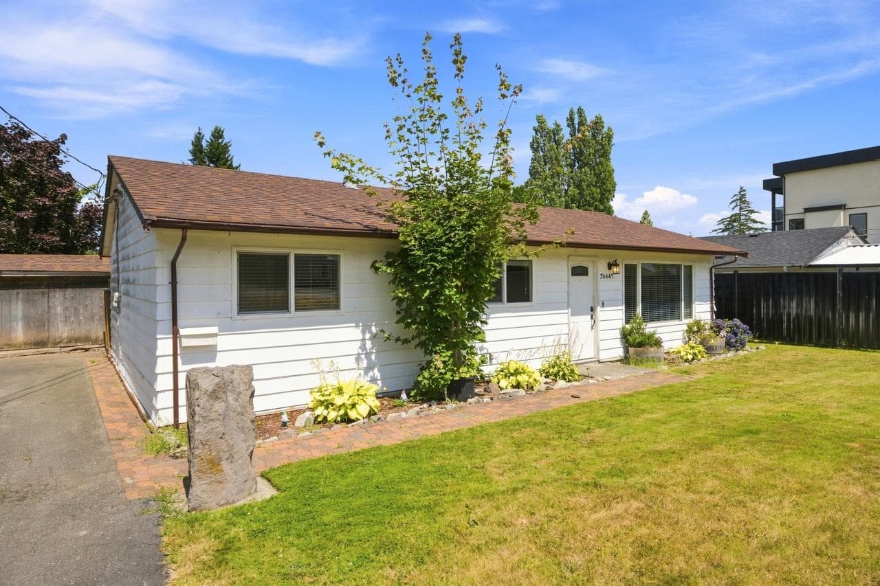 26647 30a Avenue, Langley, V4W 3C8 — photo 2