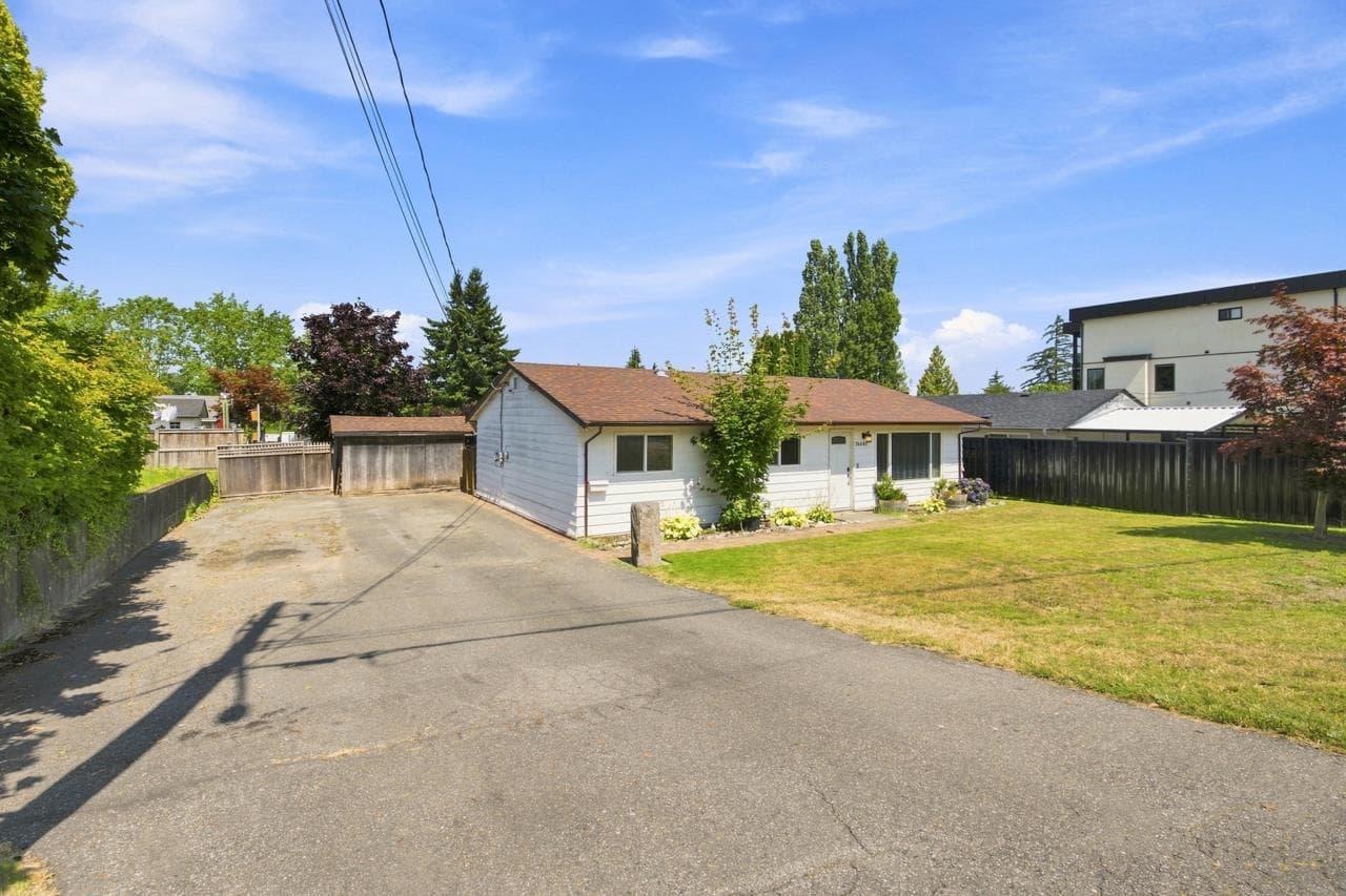 26647 30a Avenue, Langley, V4W 3C8 — photo 3