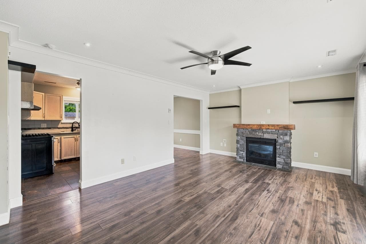 26647 30a Avenue, Langley, V4W 3C8 — photo 5