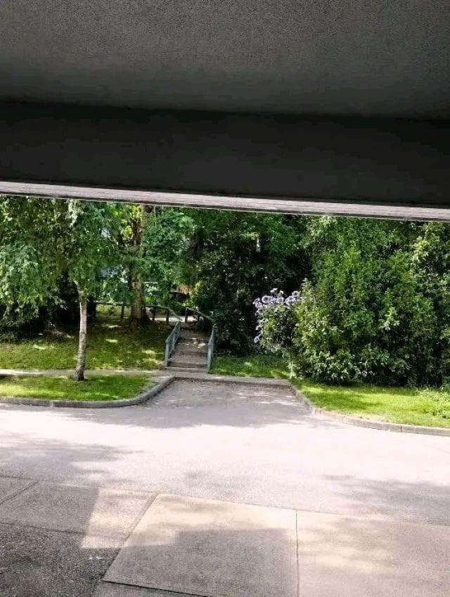 8354 Vinewood Place, Burnaby, V5A 3V6 — photo 3
