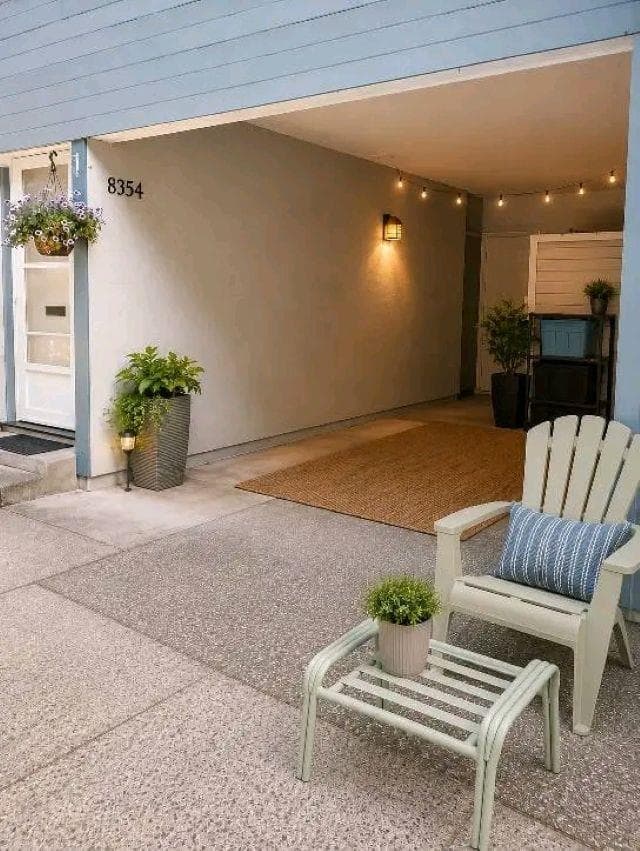 8354 Vinewood Place, Burnaby, V5A 3V6 — photo 1