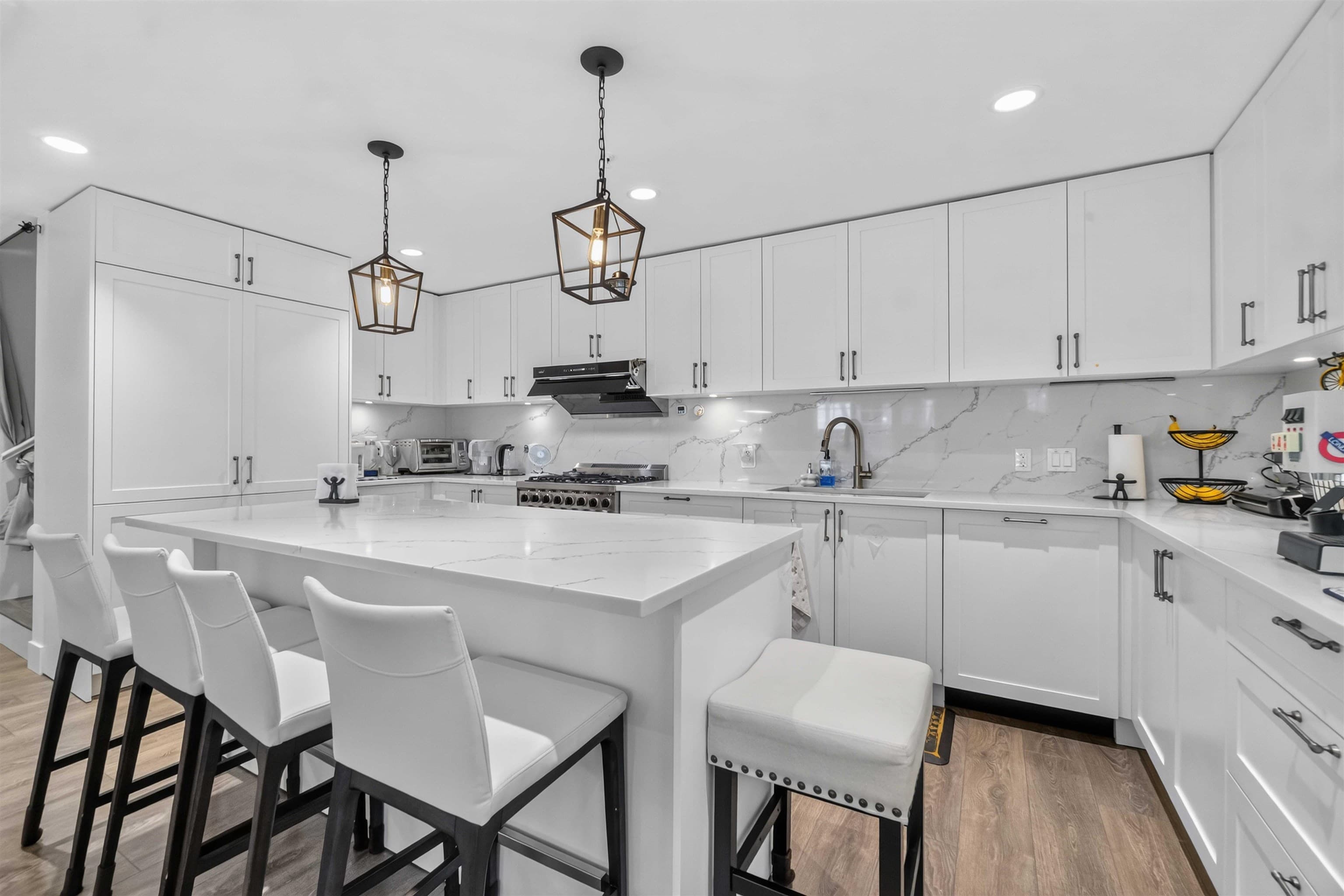 451 W 63rd Avenue, Vancouver, V5X 0J1 — photo 3