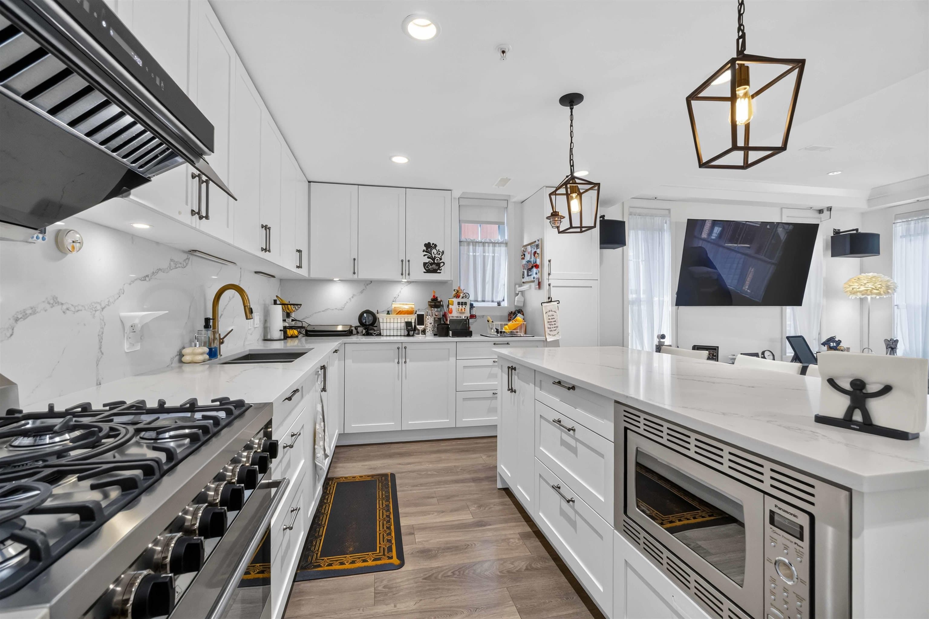 451 W 63rd Avenue, Vancouver