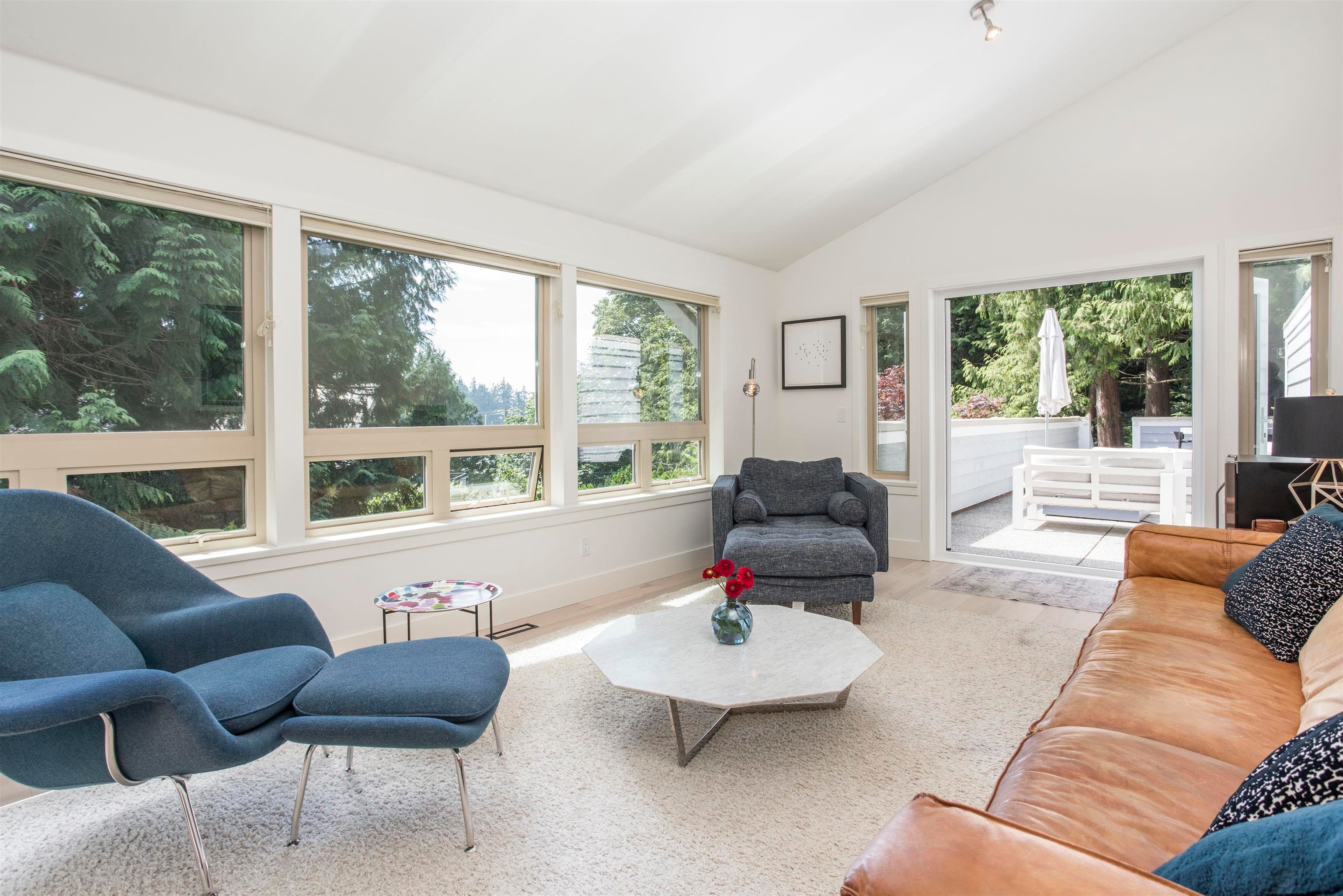 5770 Primrose Place, West Vancouver, V7W 2V3 — photo 5