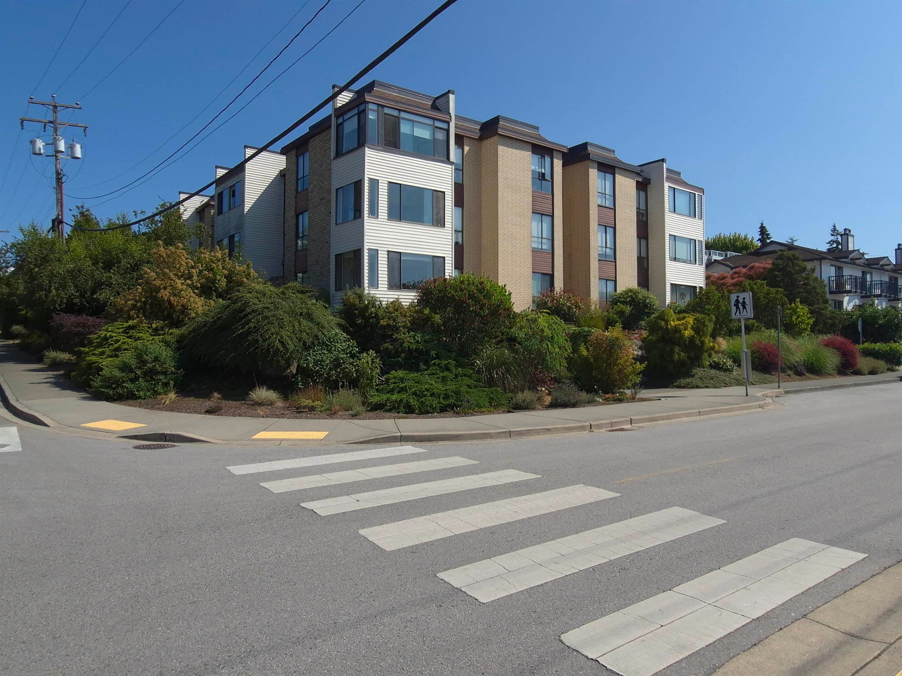 106 - 15265 Roper Avenue, White Rock, V4B 2E9 — photo 1