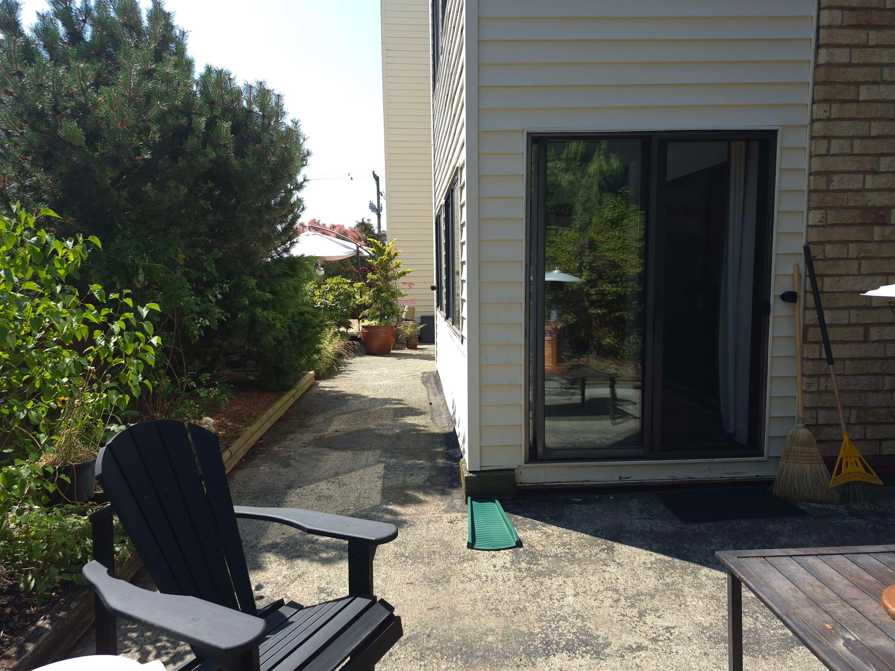 106 - 15265 Roper Avenue, White Rock, V4B 2E9 — photo 5