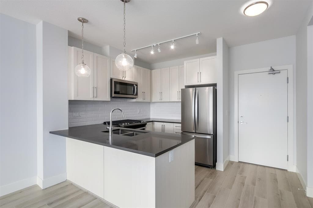 316 - 2960 151 Street, White Rock