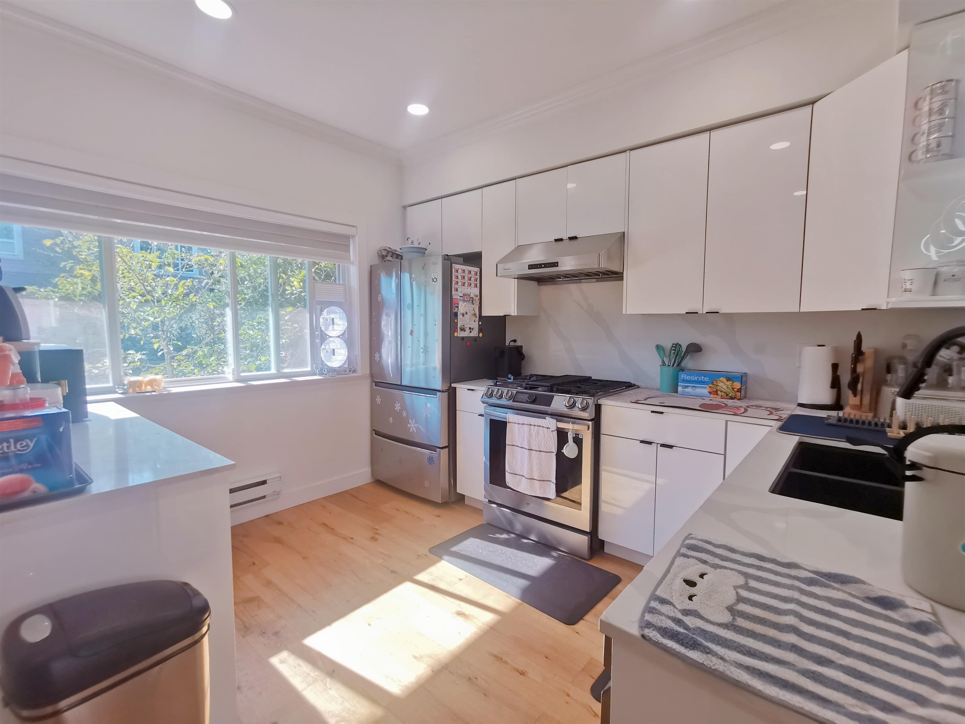 2 - 9288 Keefer Avenue, Richmond