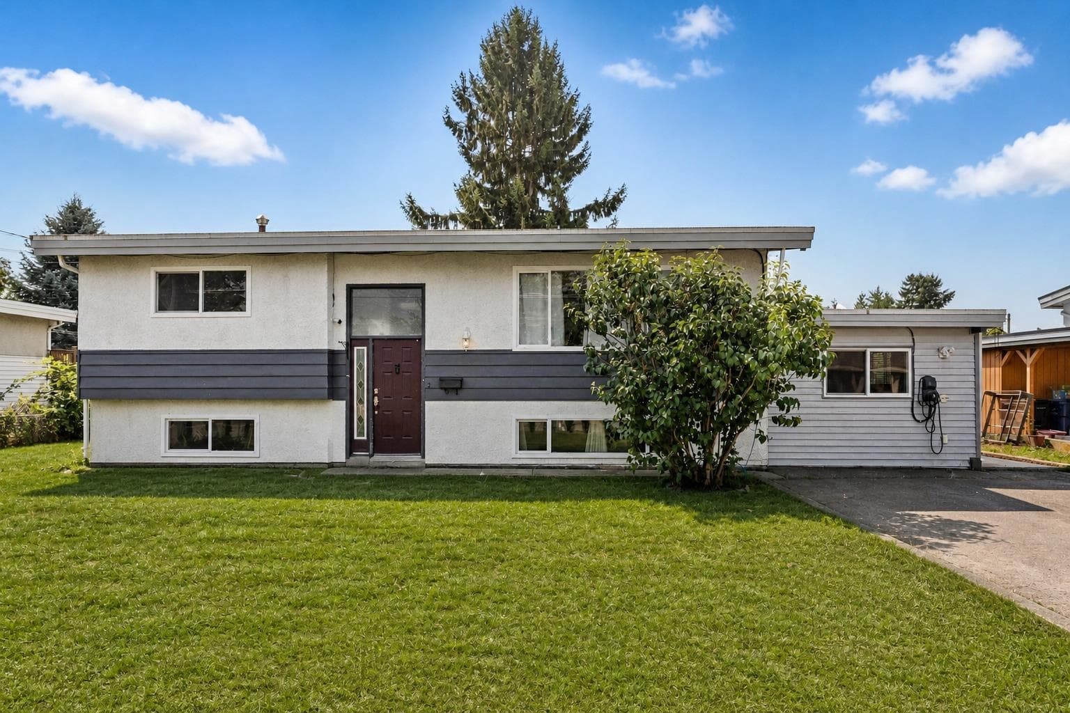 46396 Strathcona Road, Chilliwack, V2P 3T3 — photo 1