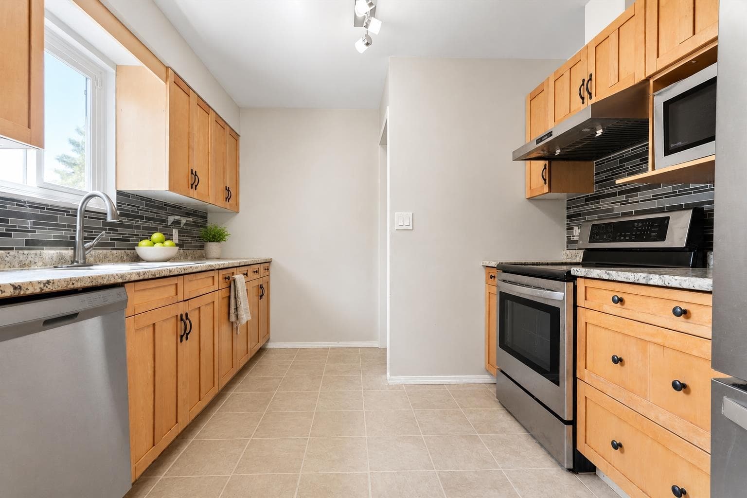 46396 Strathcona Road, Chilliwack, V2P 3T3 — photo 5