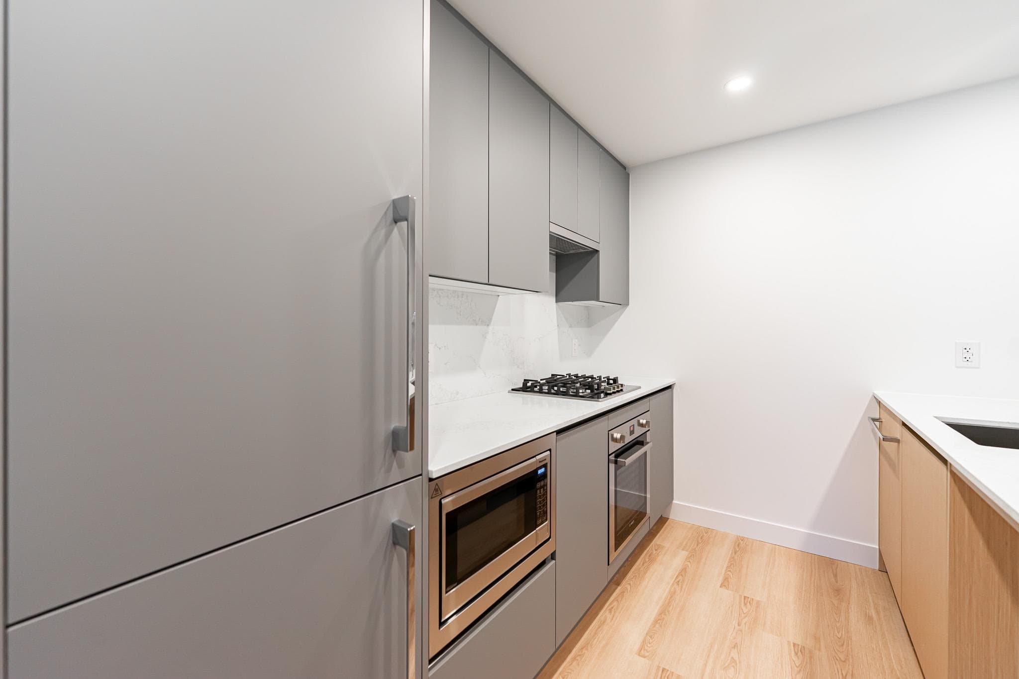 902 - 7977 Lansdowne Road, Richmond, V6X 0X7 — photo 4