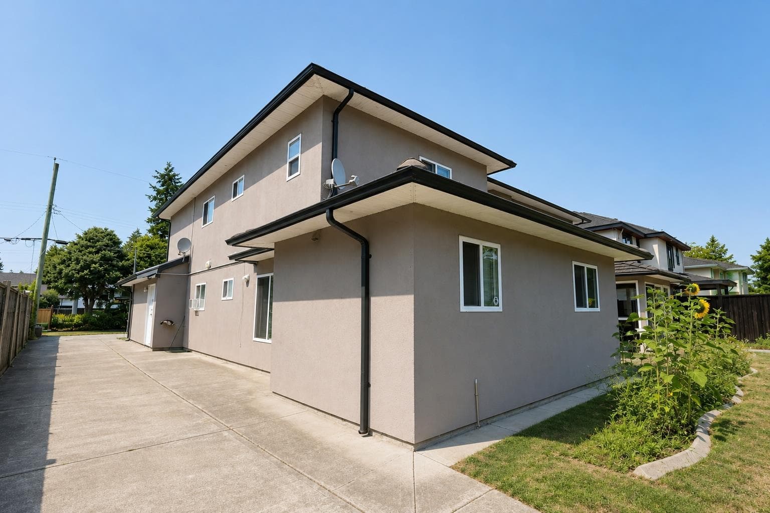 11746 72a Avenue, Delta, V4C 1B1 — photo 4