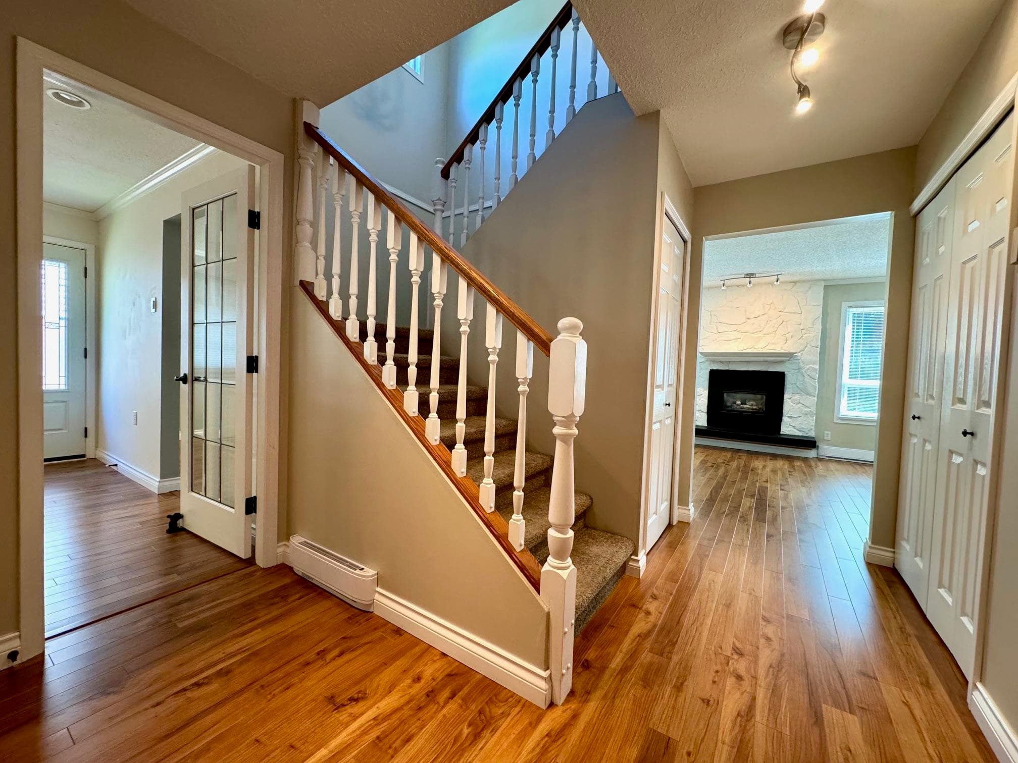 1032 Cornwall Drive, Port Coquitlam, V3B 5X1 — photo 4