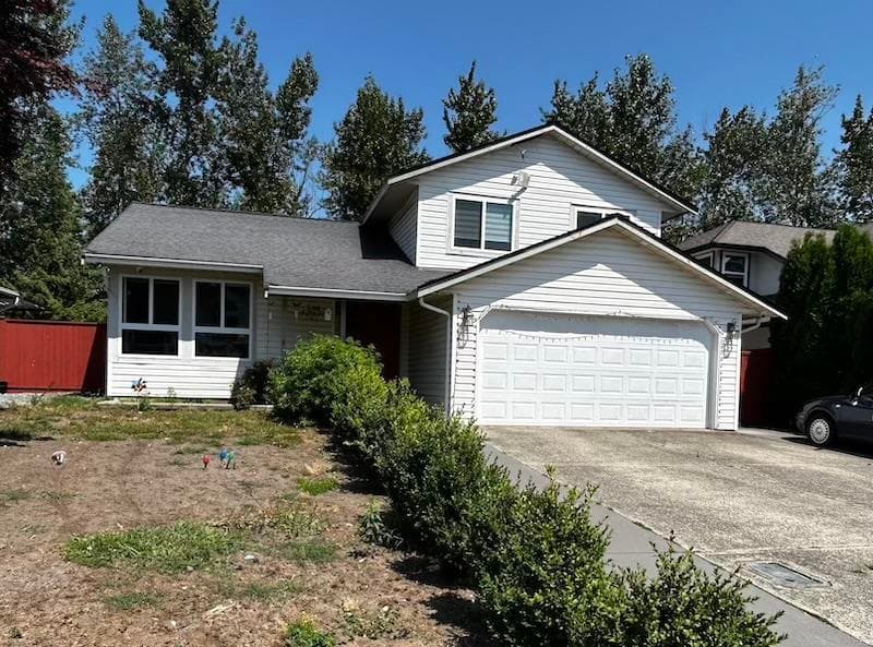 32275 Clinton Avenue, Abbotsford, V2T 5B3 — photo 1