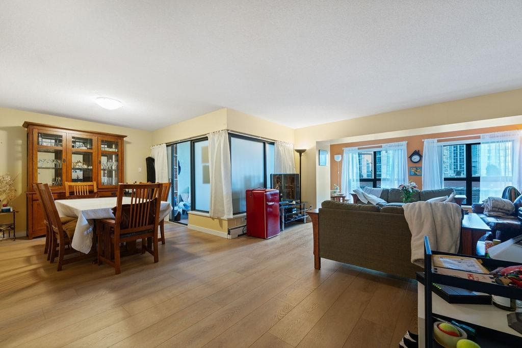 404 - 238 Alvin Narod Mews, Vancouver, V6B 5Z3 — photo 4