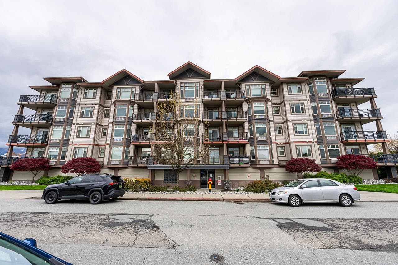 204 - 46021 Second Avenue, Chilliwack, V2P 1S6 — photo 2