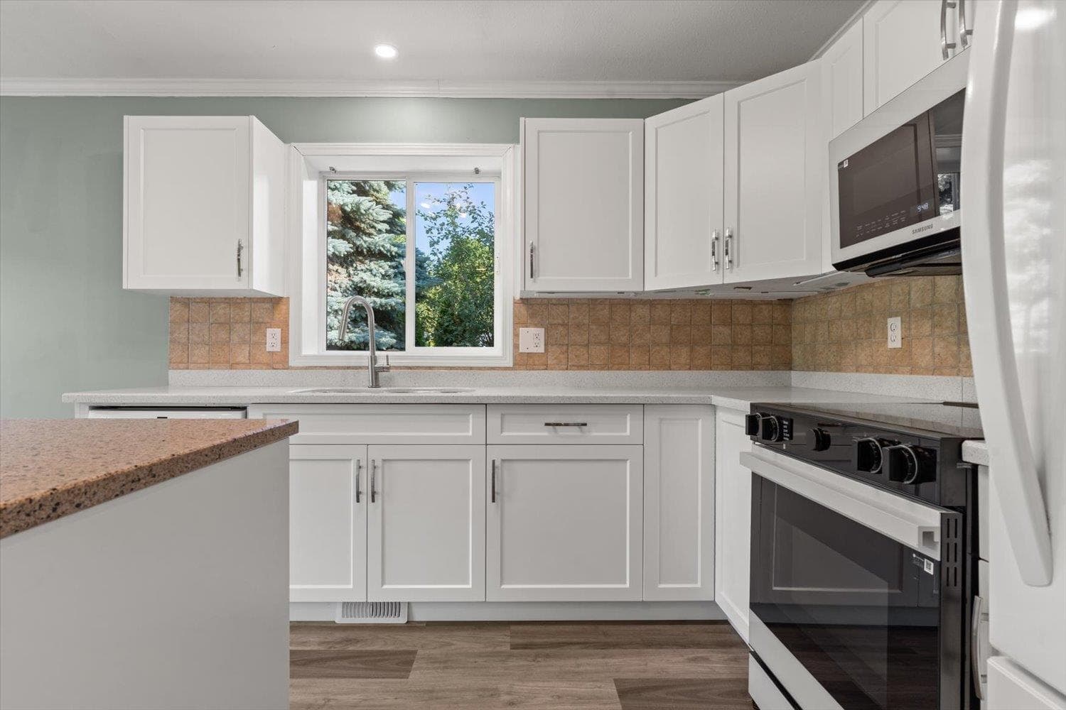 5709 Stonehaven Street, Chilliwack, V2R 3Y6 — photo 5