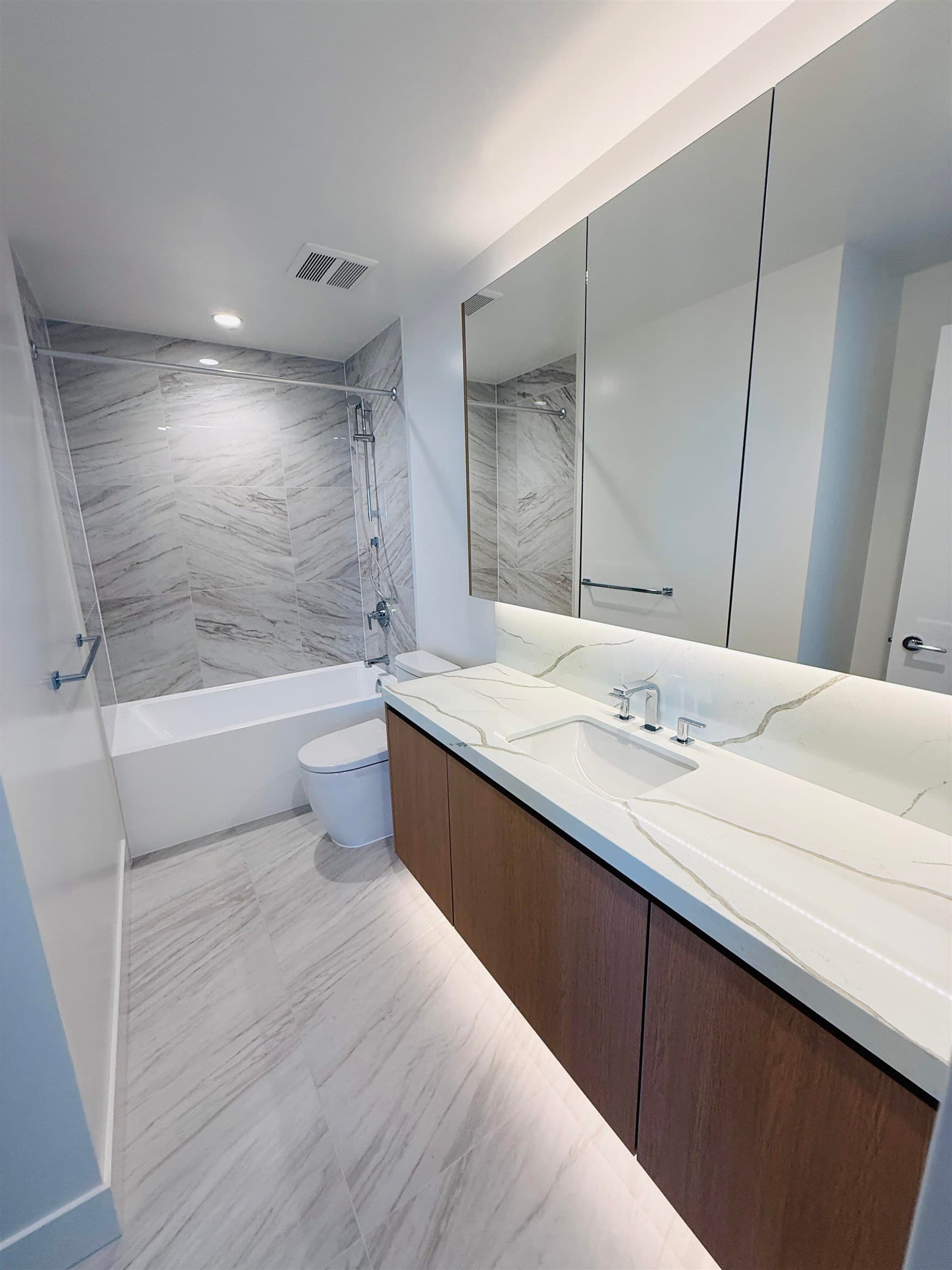 14th floor - 1493 Martin Street, White Rock, V4B 0C4 — photo 4