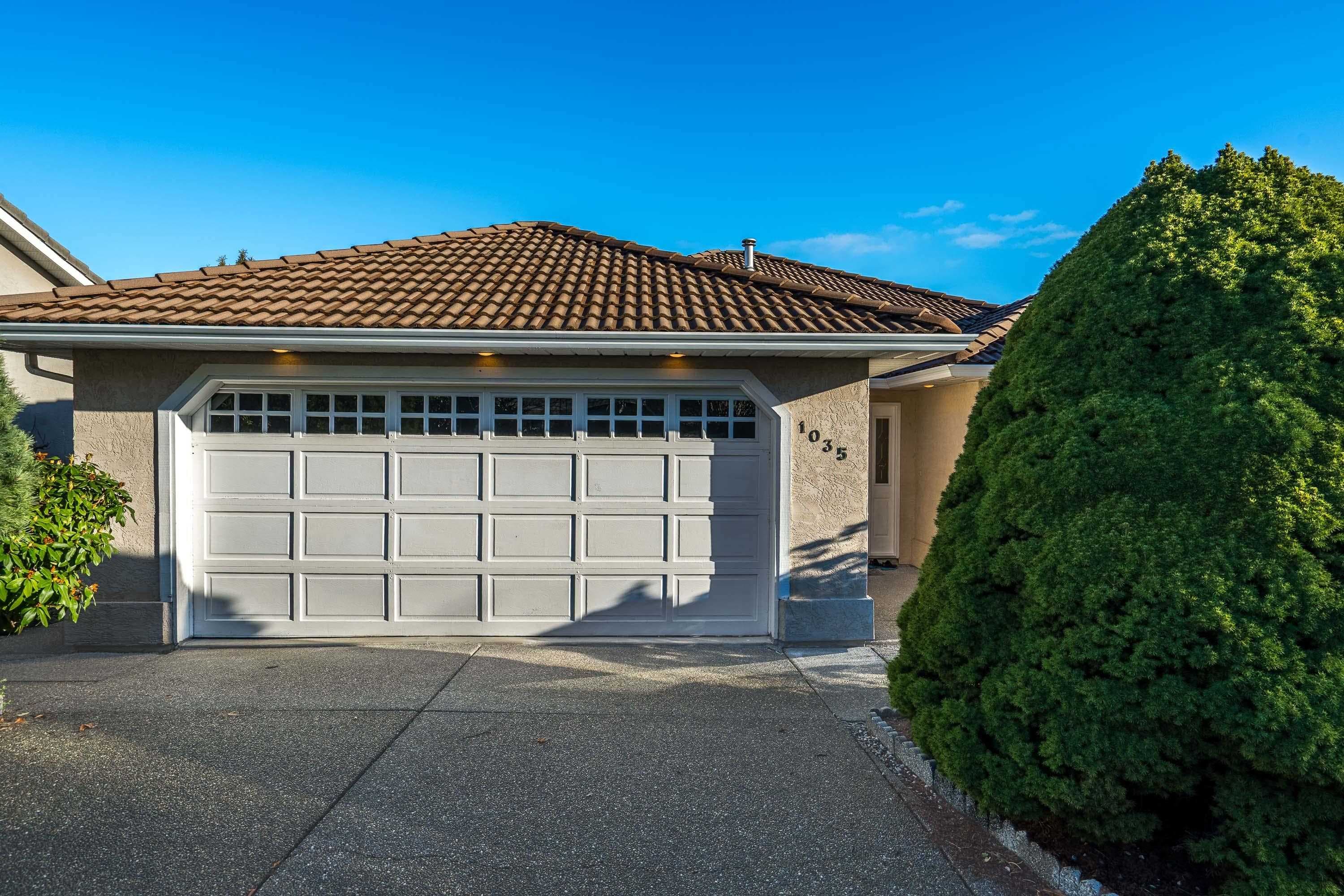 1035 King George Boulevard, Surrey, V4A 9S7 — photo 3