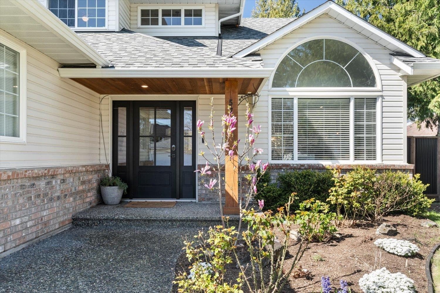 5785 Canterbury Drive, Chilliwack, V2R 3B9 — photo 3