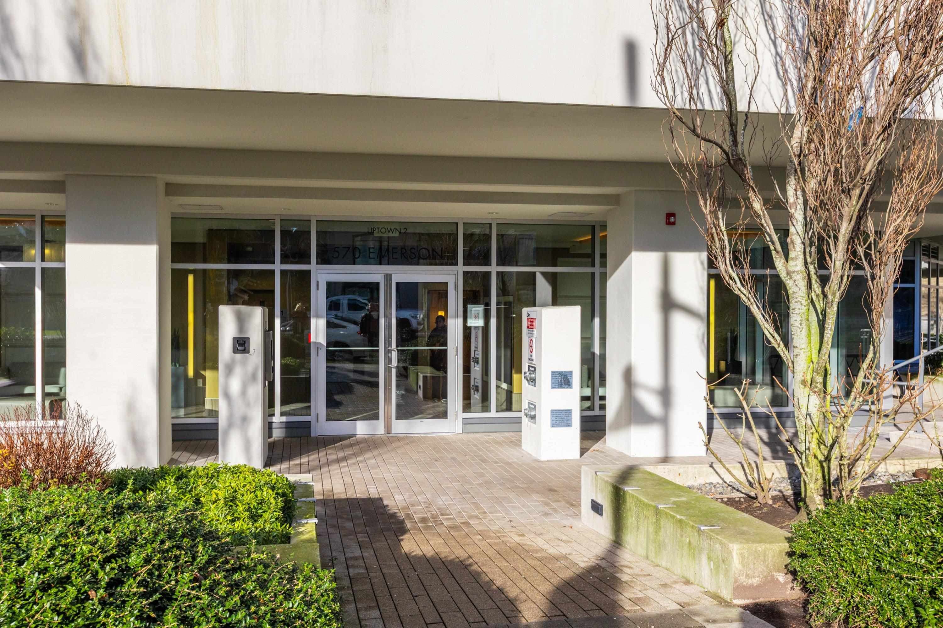 1402 - 570 Emerson Street, Coquitlam, V3J 0G4 — photo 2