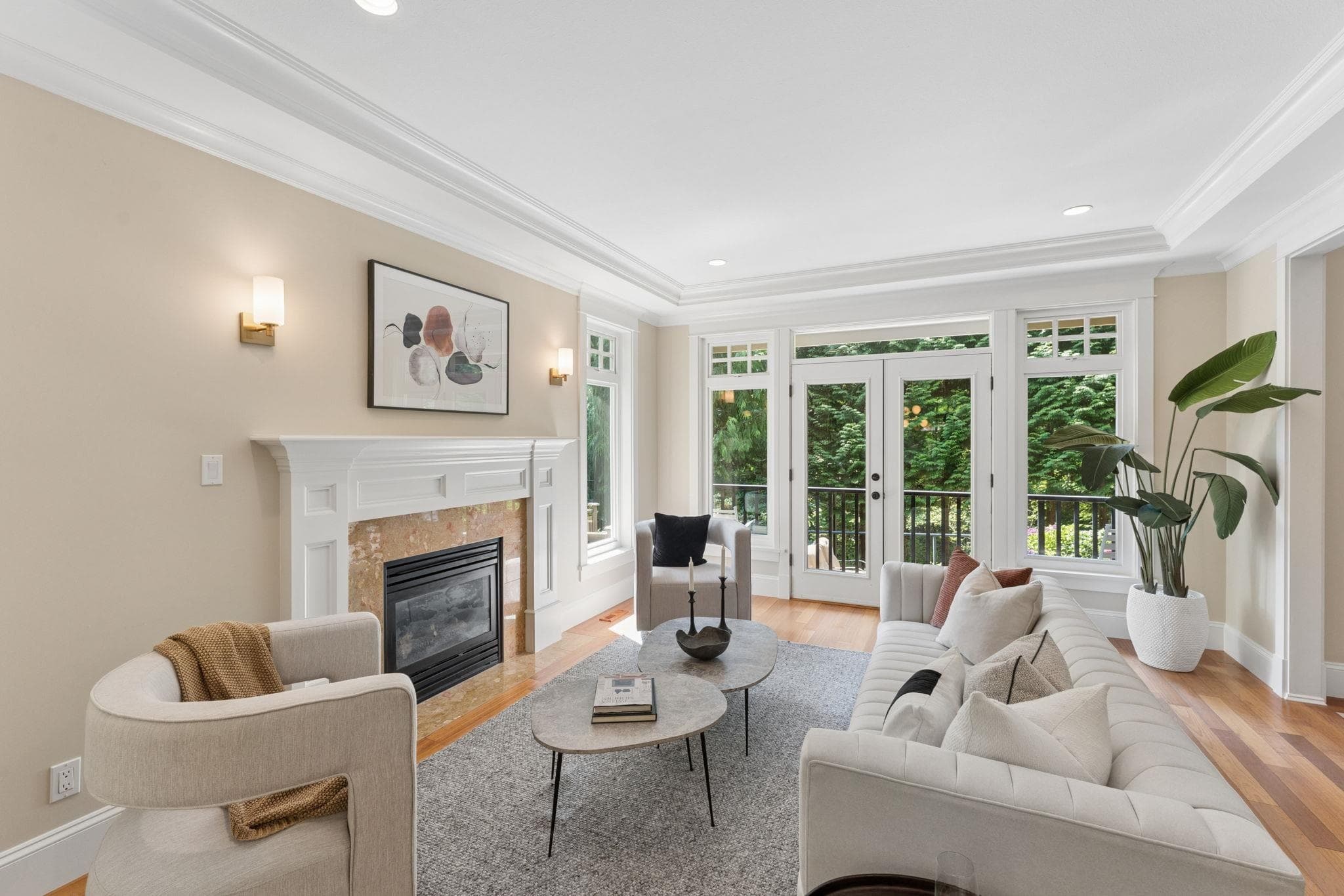 4904 Chalet Place, North Vancouver, V7R 4X4 — photo 4