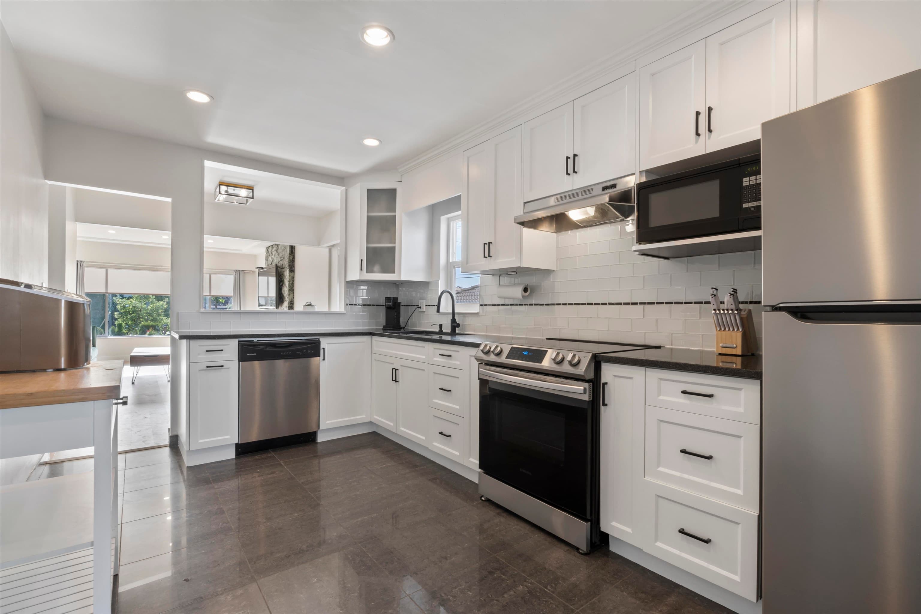 4136 Skeena Street, Vancouver, V5R 2L3 — photo 1