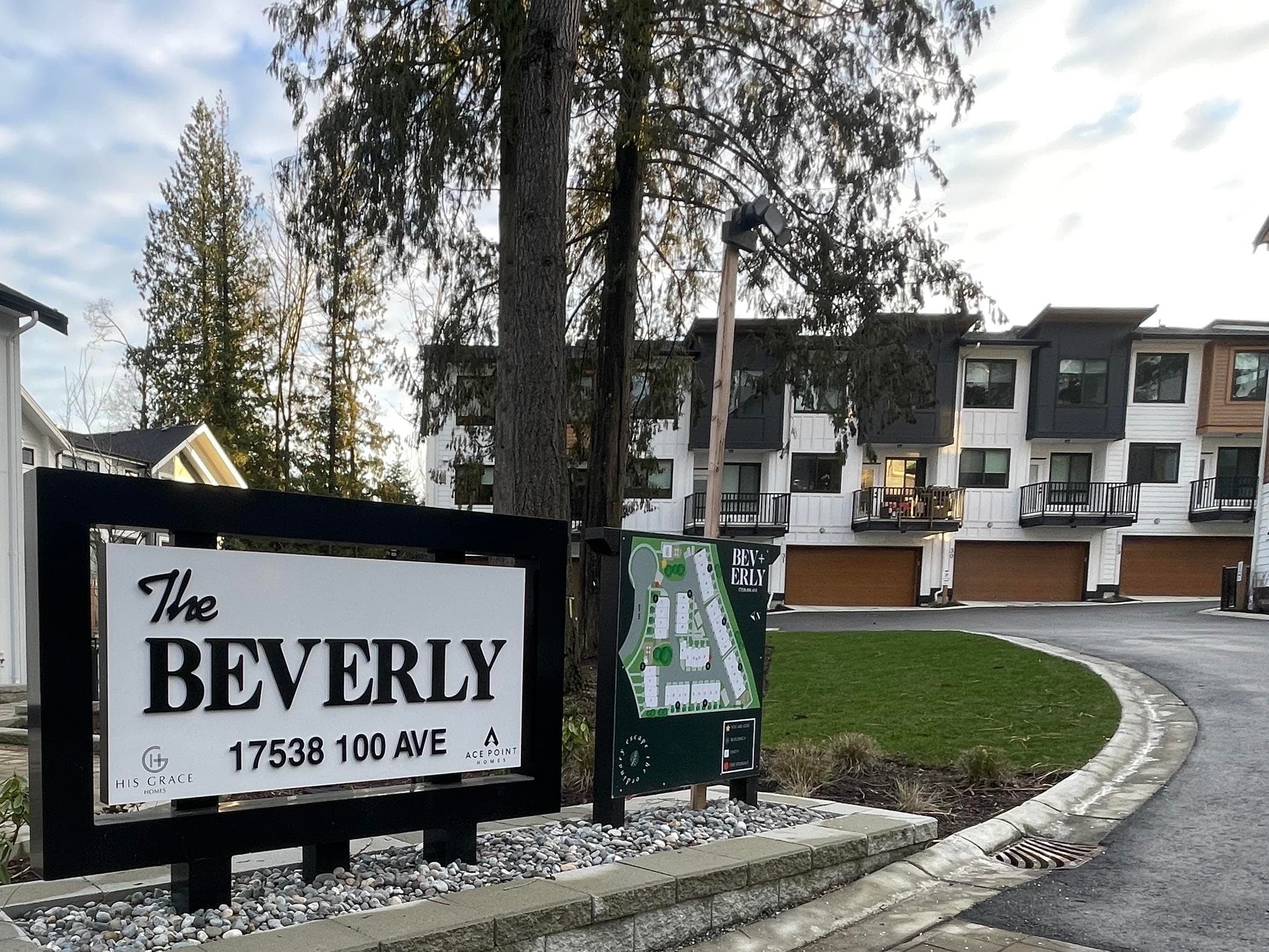 13 - 17538 100 Avenue Avenue, Surrey