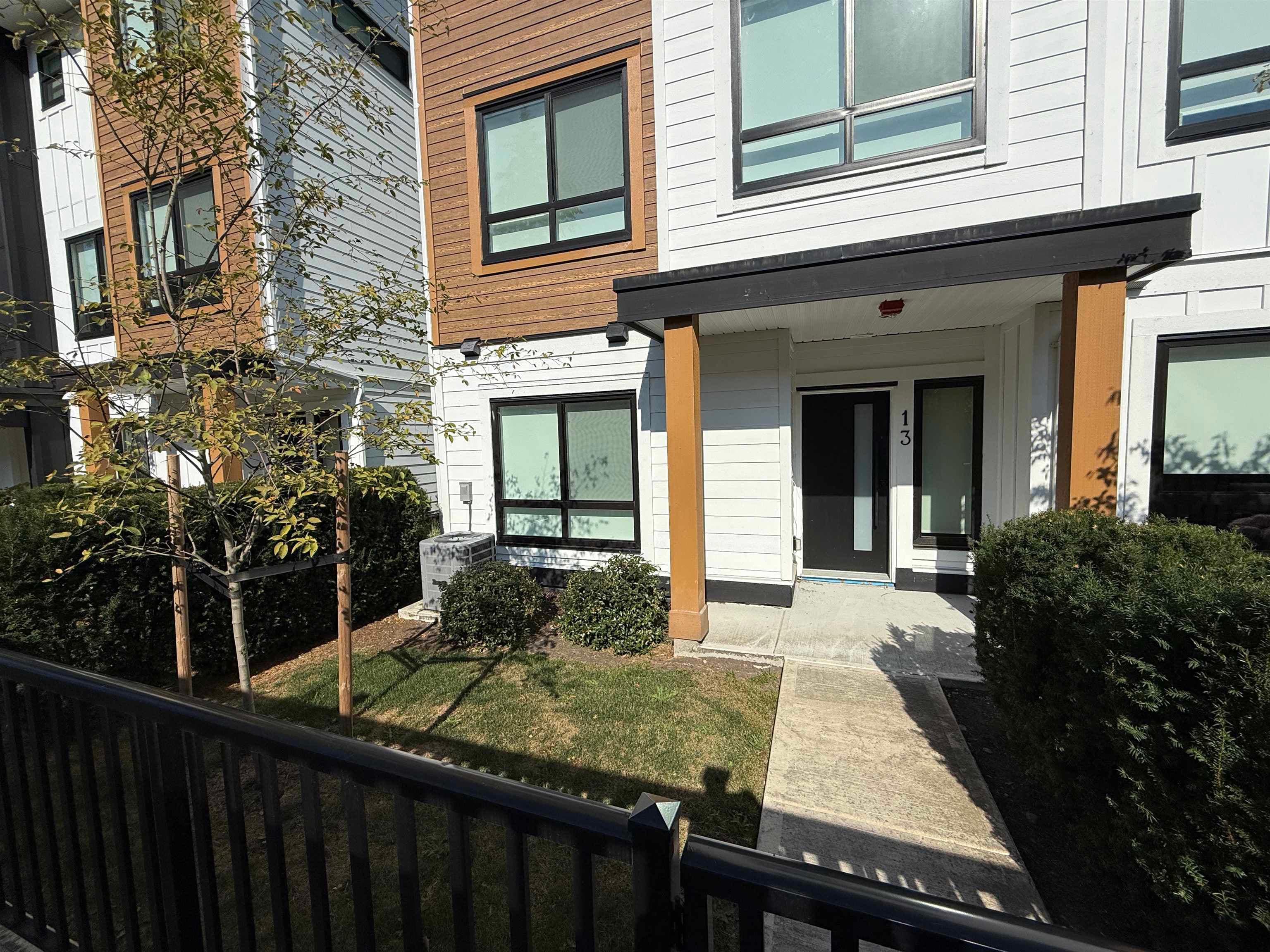 13 - 17538 100 Avenue Avenue, Surrey, V4N 5H1 — photo 4